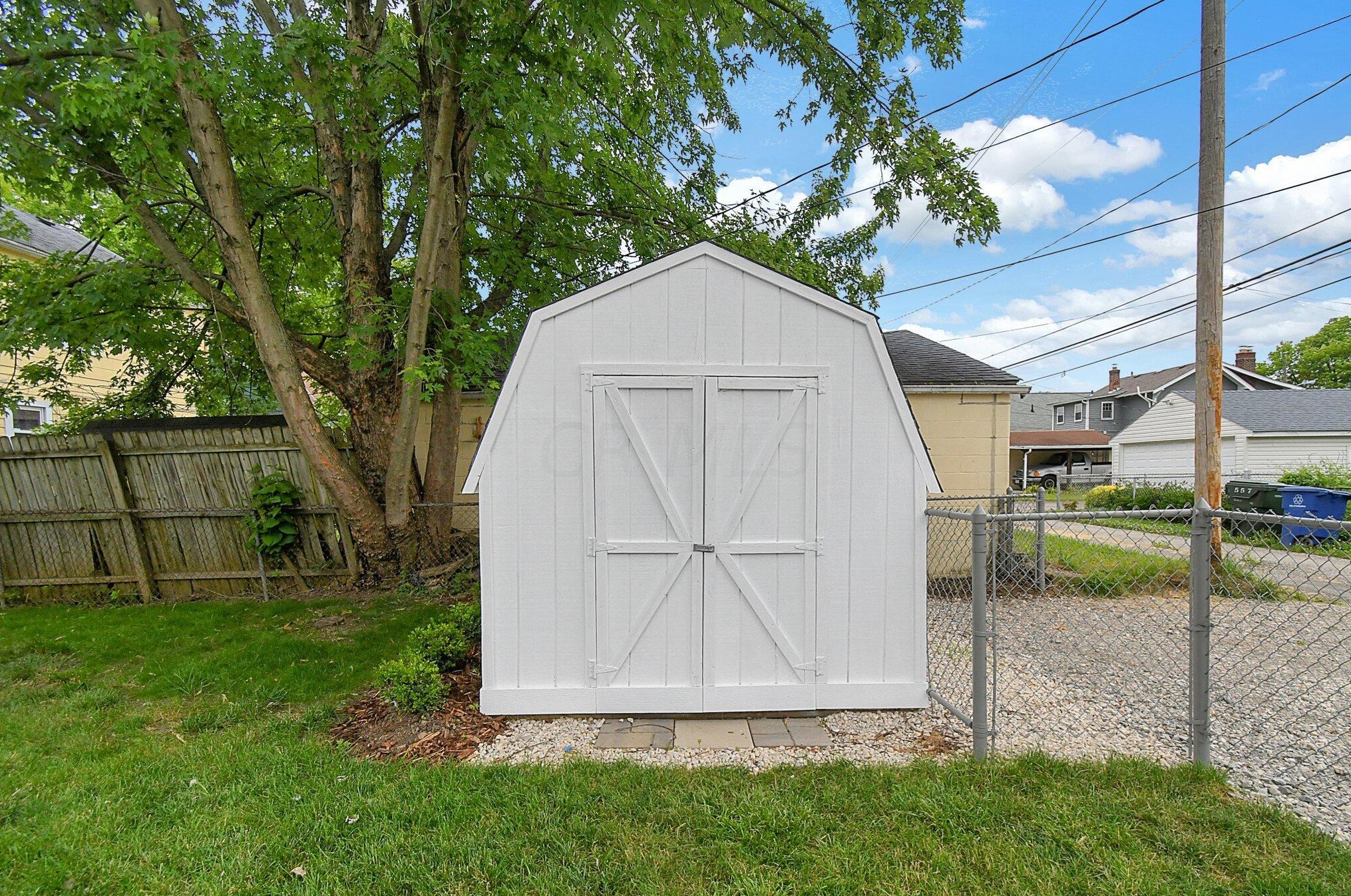 554 Tibet Rd, Columbus OH 43202-1433 exterior