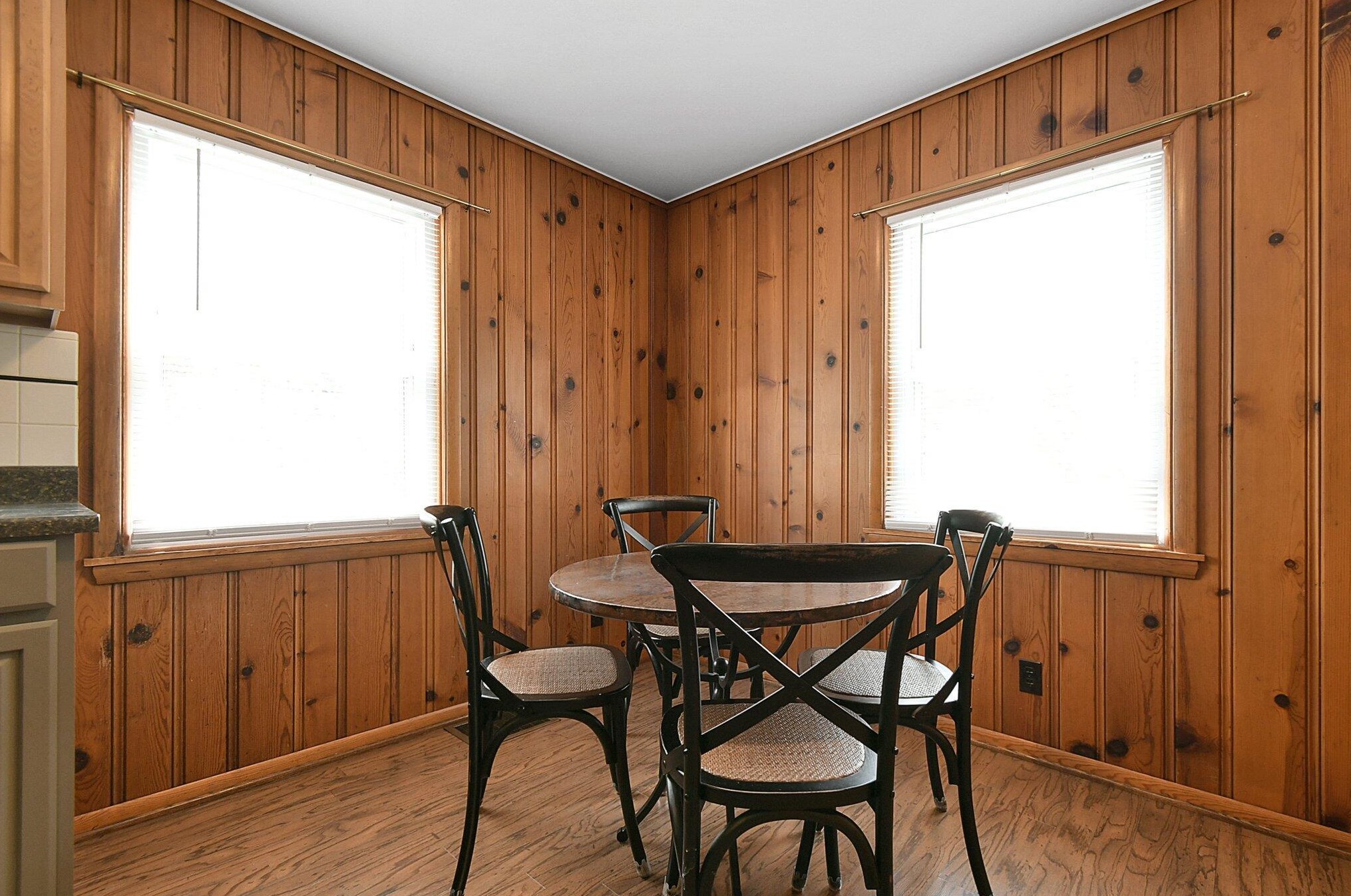 554 Tibet Rd, Columbus OH 43202-1433 exterior