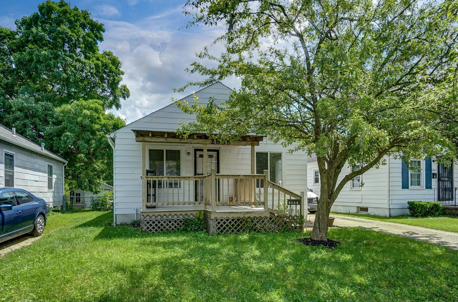 2888 Hiawatha St, Columbus, OH 43224-4019