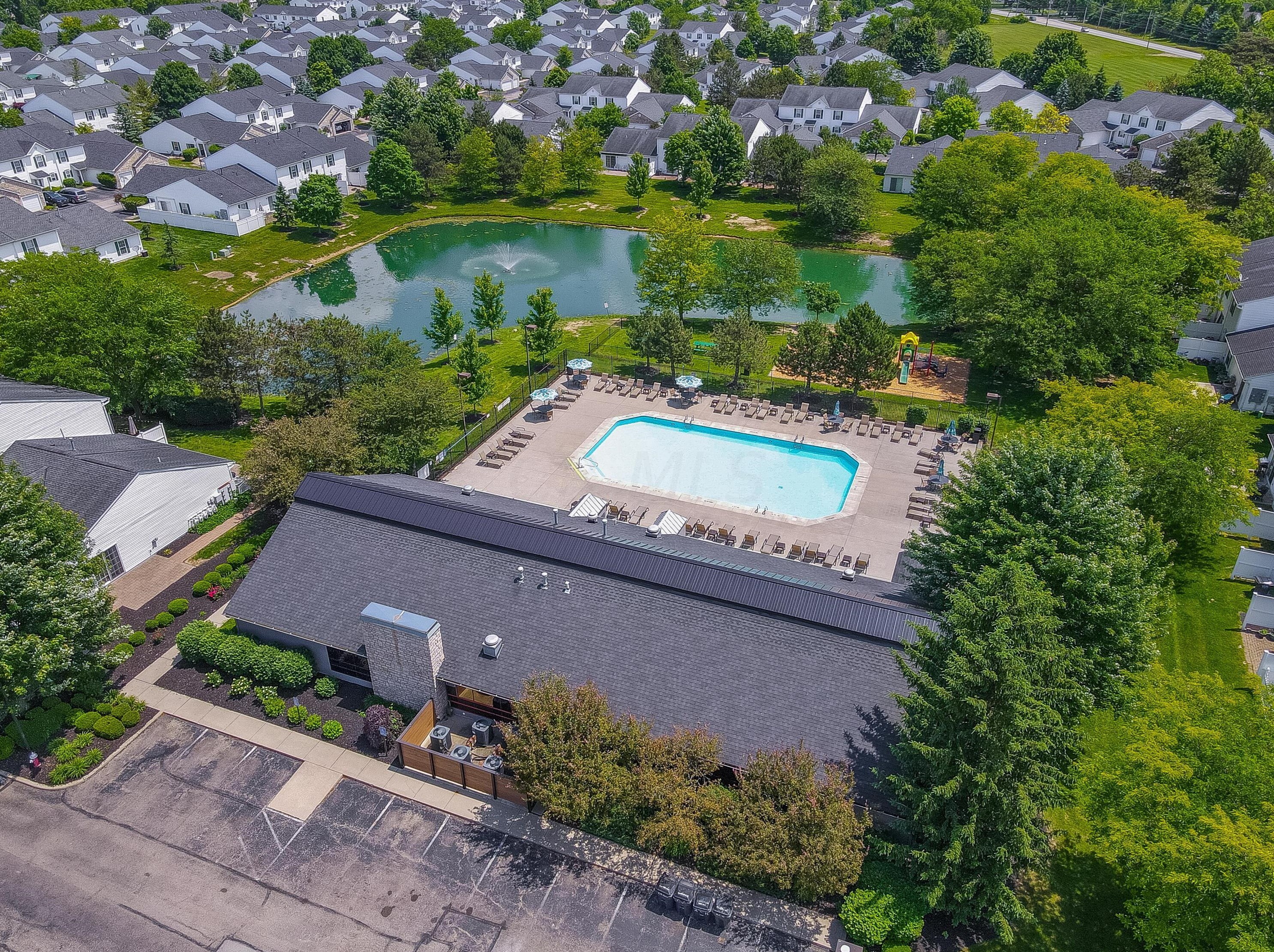 4645 Athalia Dr, Columbus OH 43228-6494 exterior