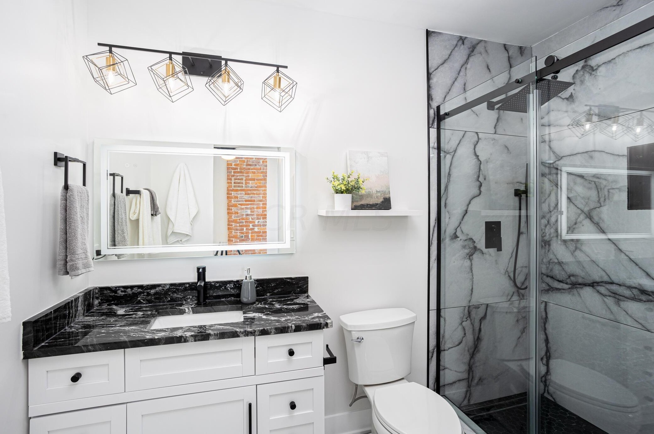 251 Miami Ave, Columbus OH 43203-1866 exterior