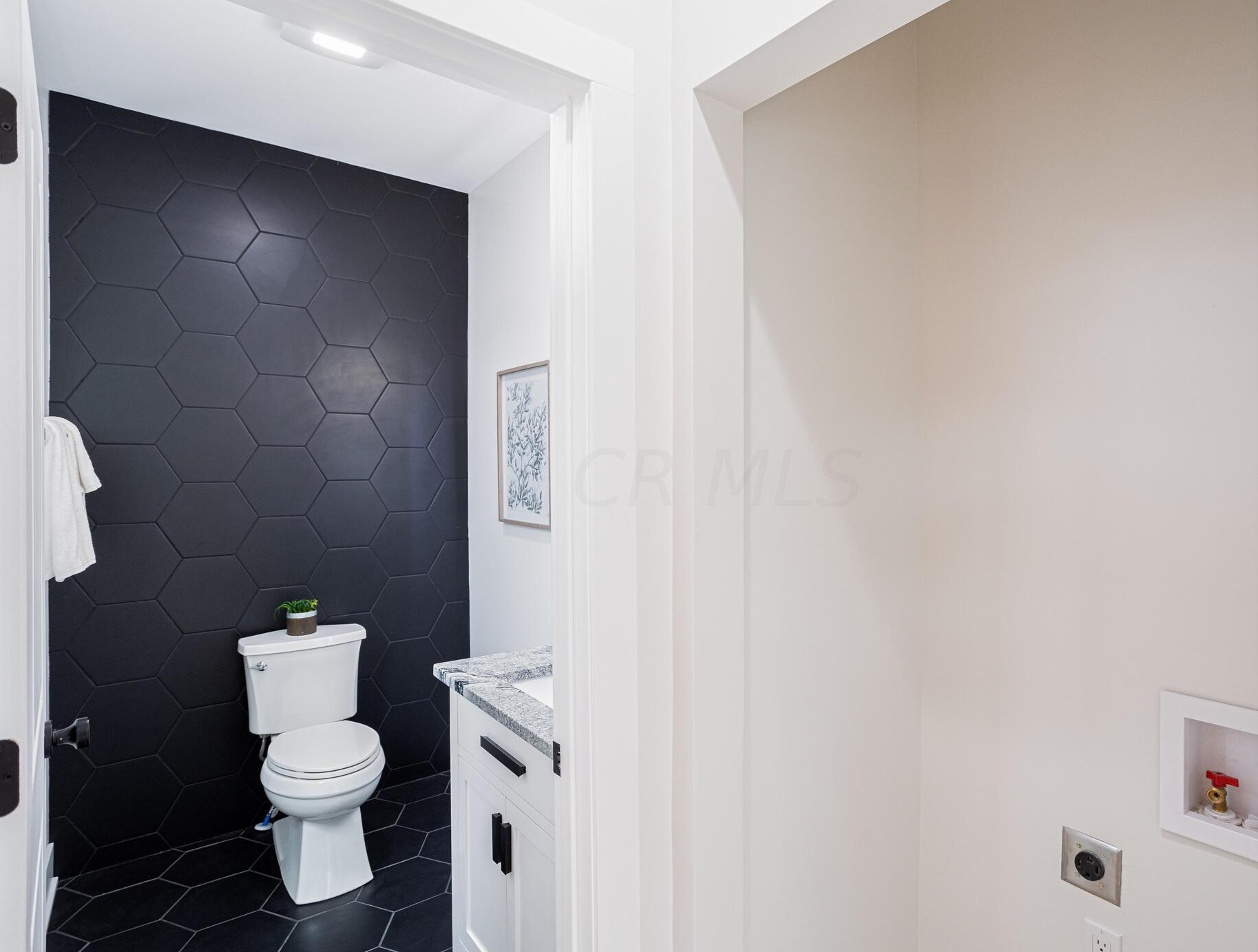 251 Miami Ave, Columbus OH 43203-1866 exterior