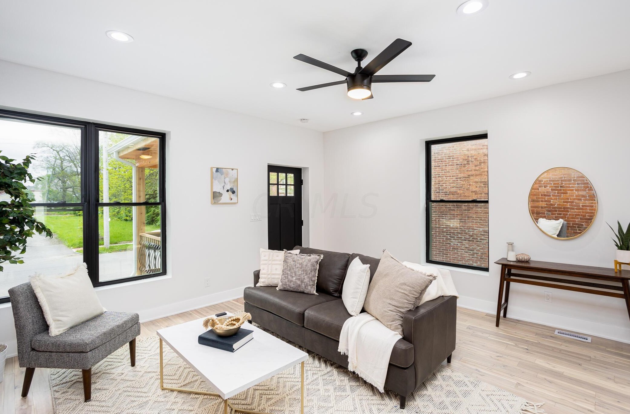 251 Miami Ave, Columbus OH 43203-1866 exterior