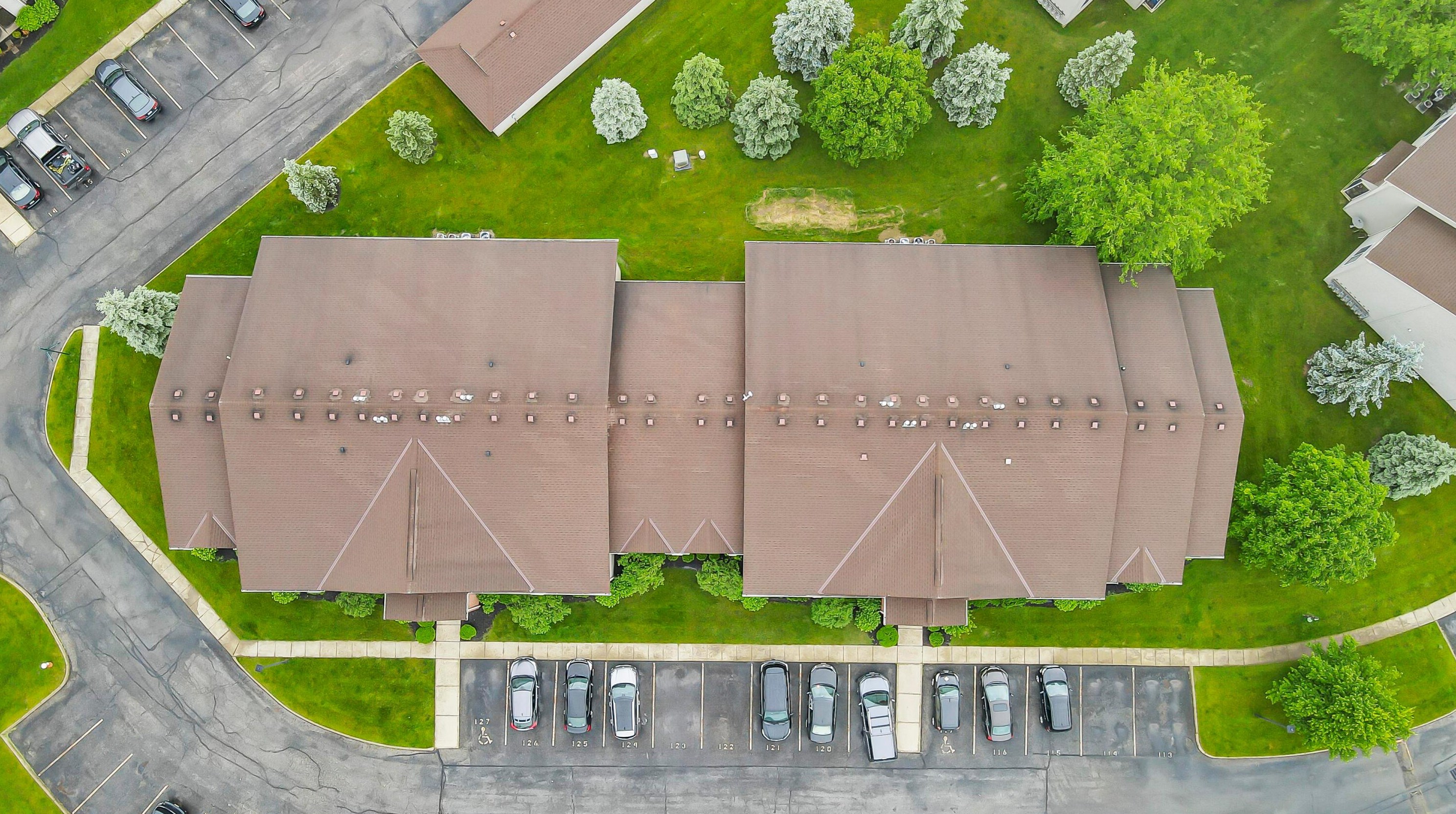 1959 Fortstone Ln, Columbus OH exterior