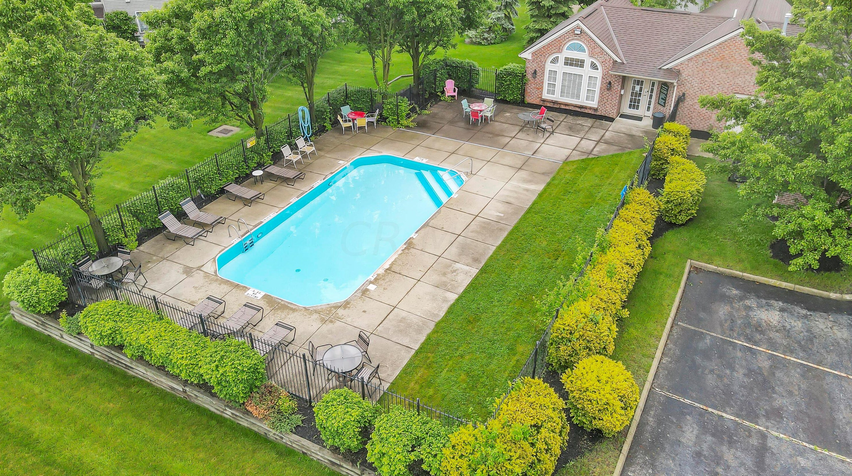 1959 Fortstone Ln, Columbus OH exterior