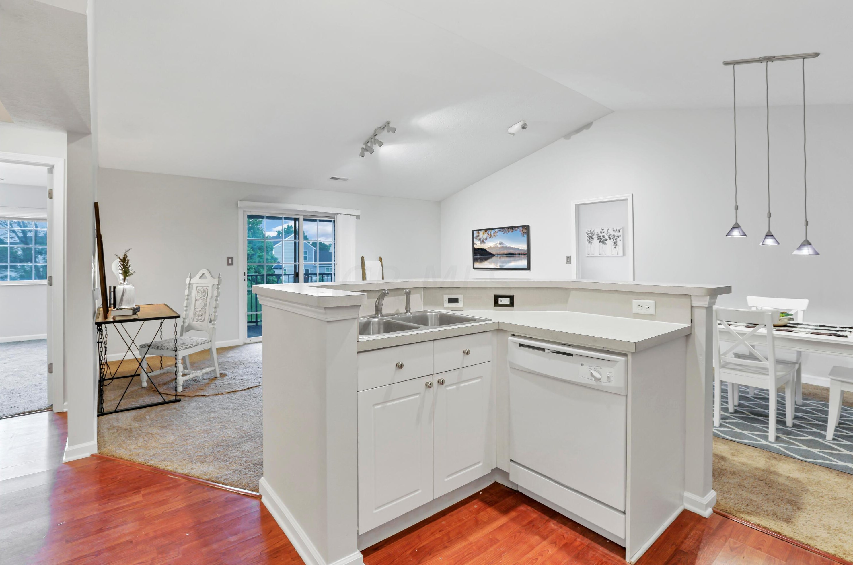 1959 Fortstone Ln, Columbus OH exterior