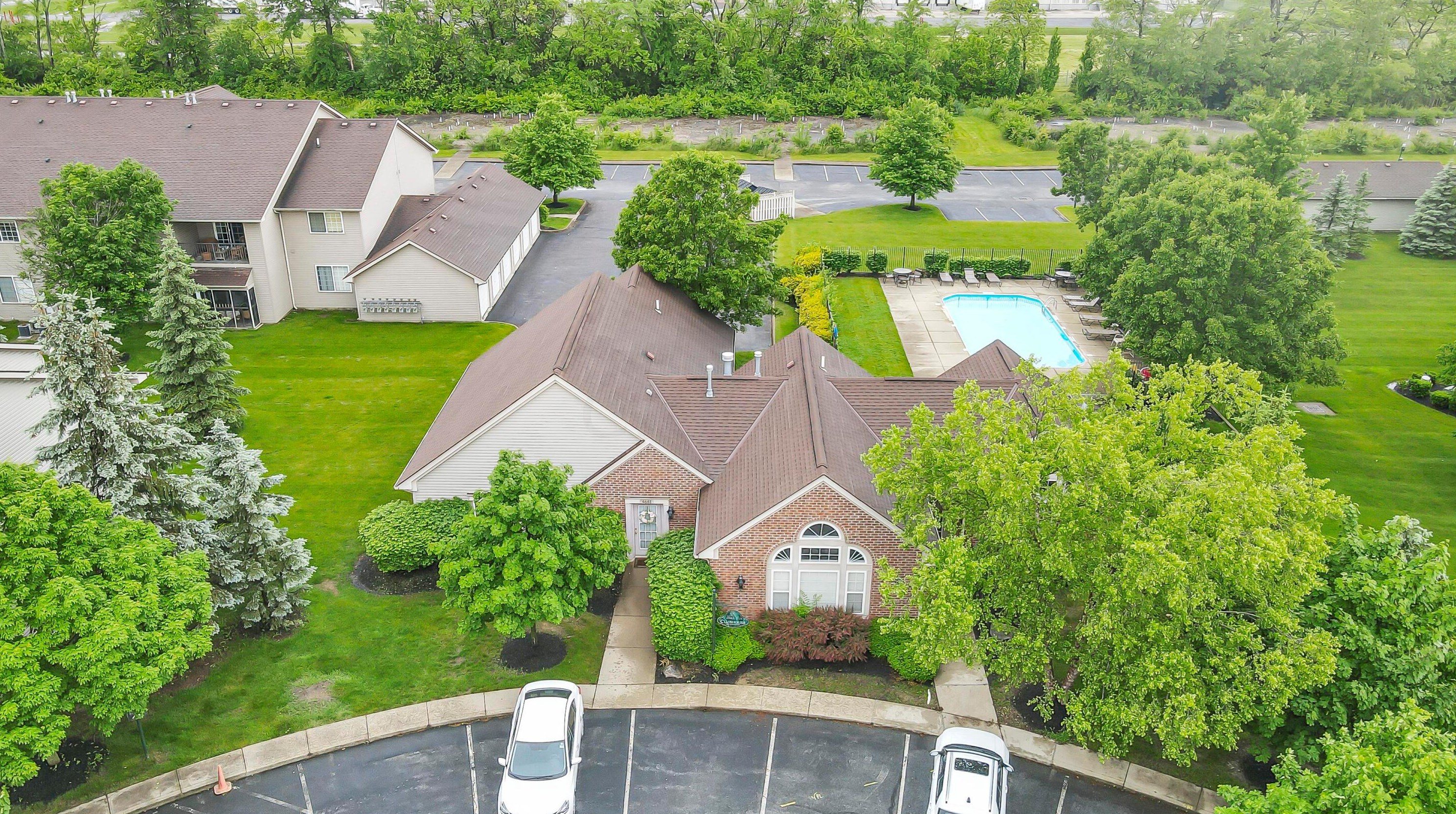 1959 Fortstone Ln, Columbus OH exterior