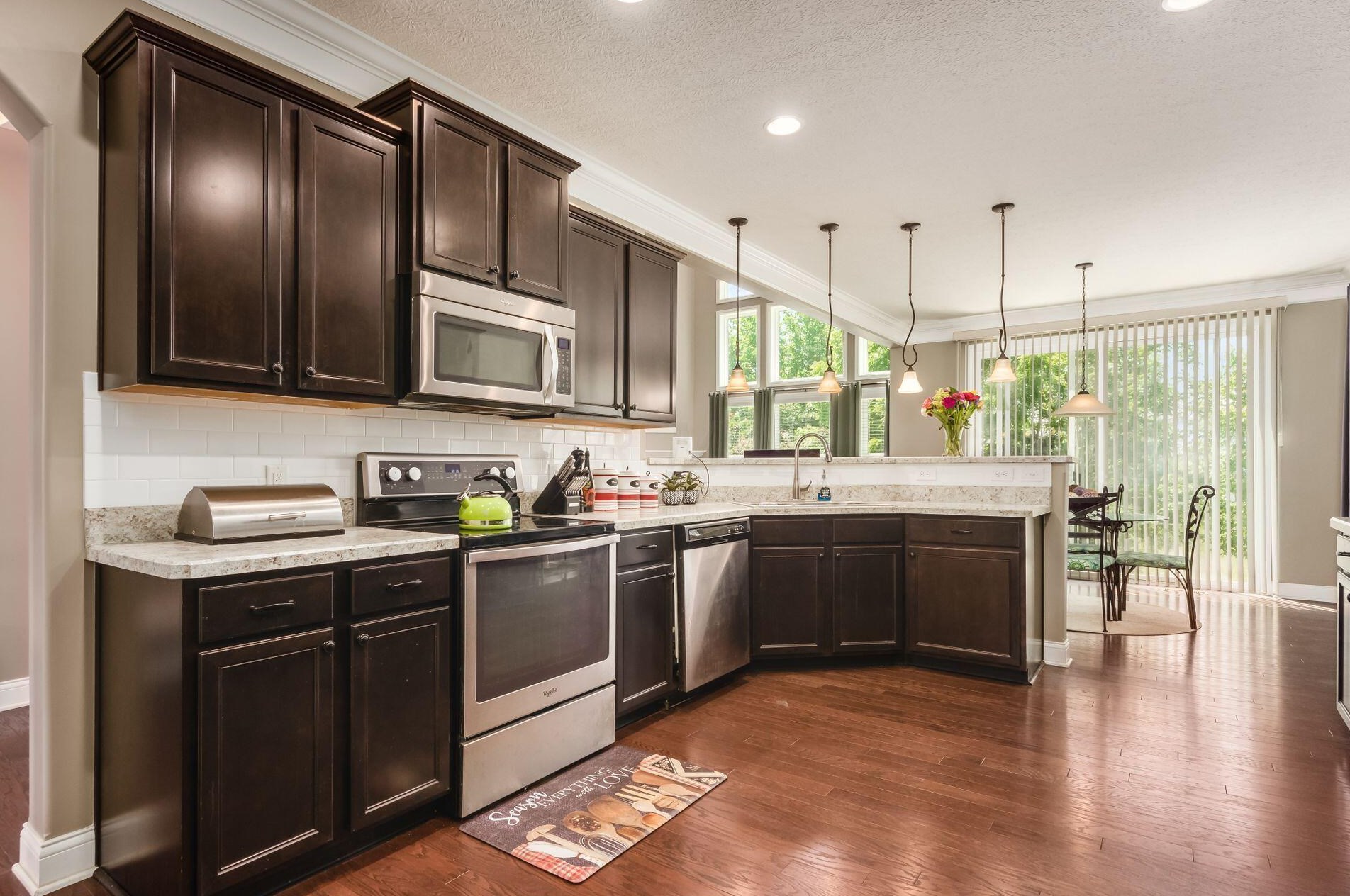 6061 Baumeister Dr, Hilliard OH 43026-6703 exterior