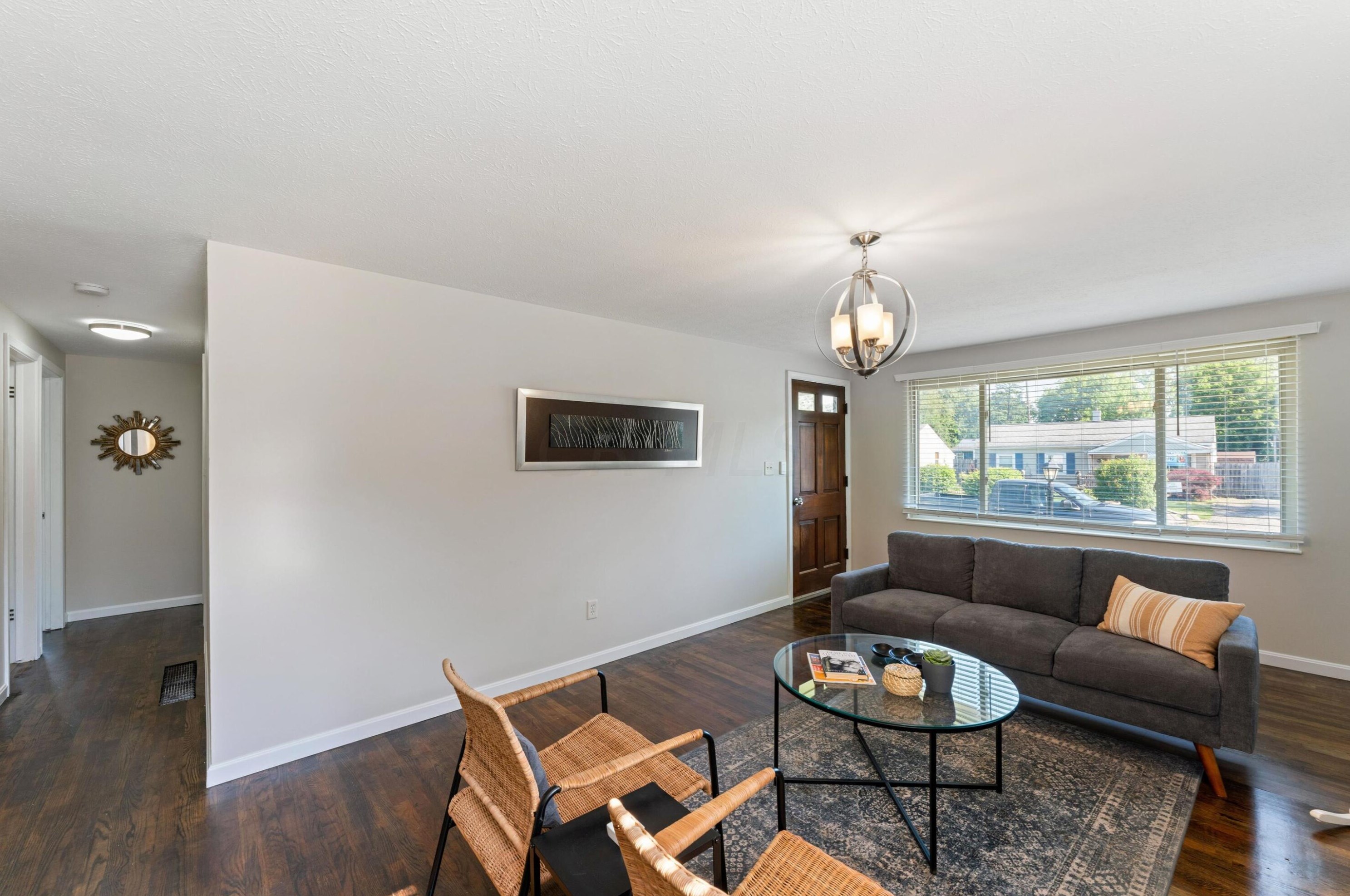 1061 Strimple Ave, Columbus OH 43229-5046 exterior