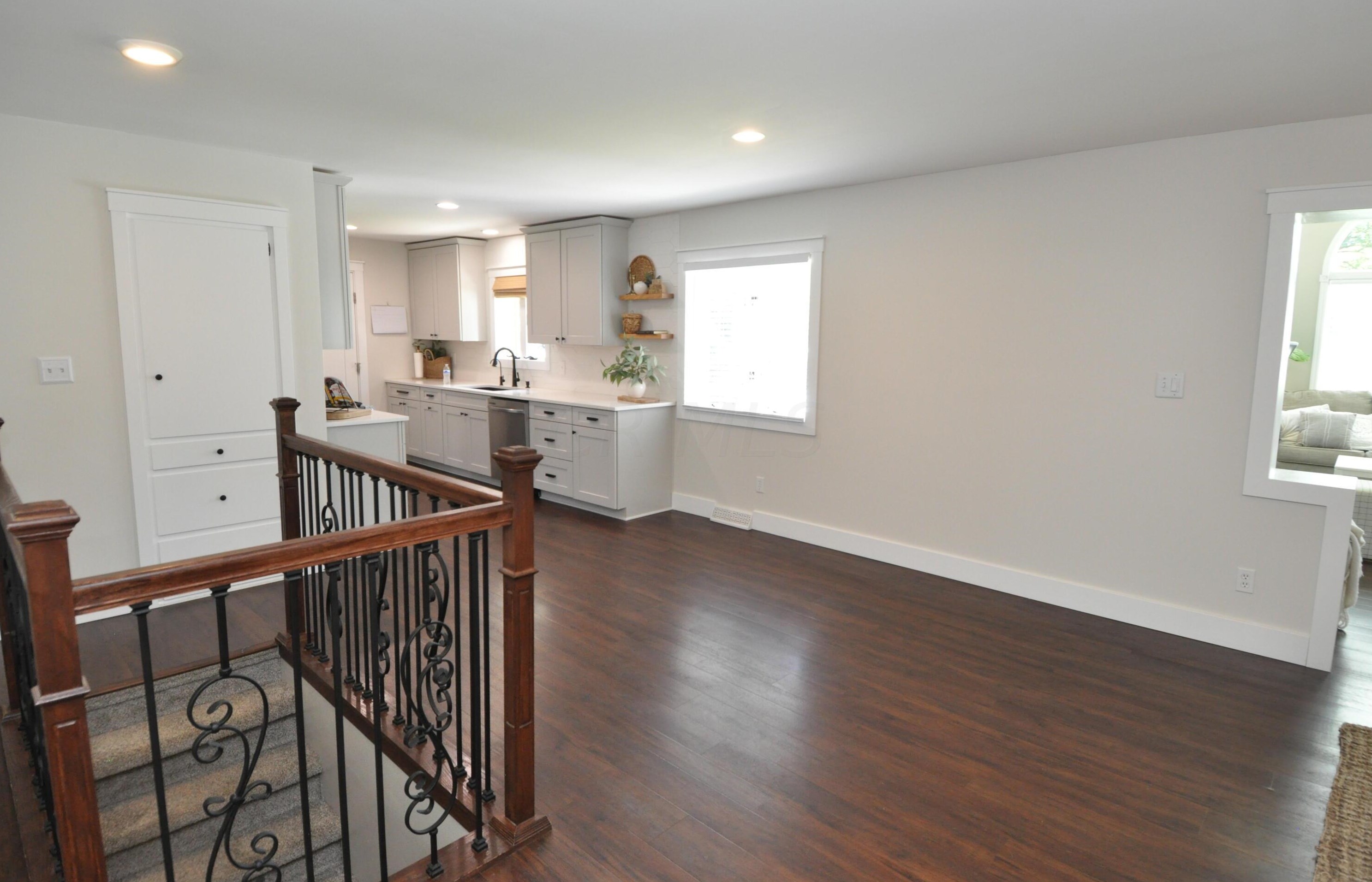 1470 Demorest Rd, Columbus OH 43204-1241 exterior