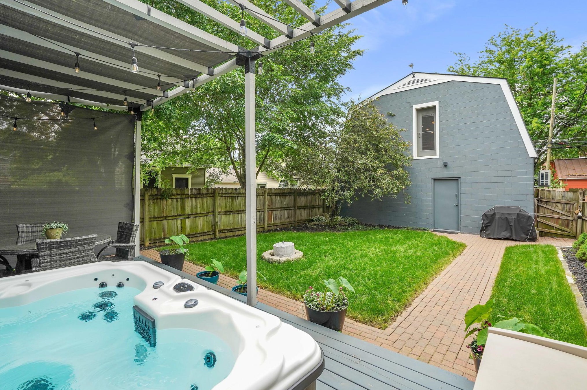 90 Gates St, Columbus OH 43206-3621 exterior