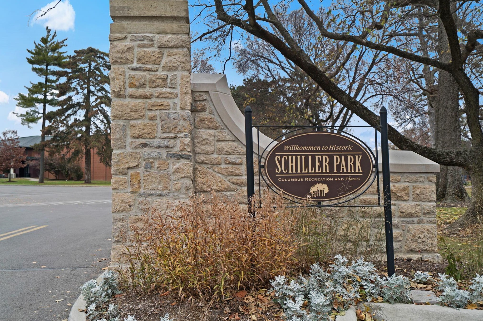 90 Gates St, Columbus OH 43206-3621 exterior