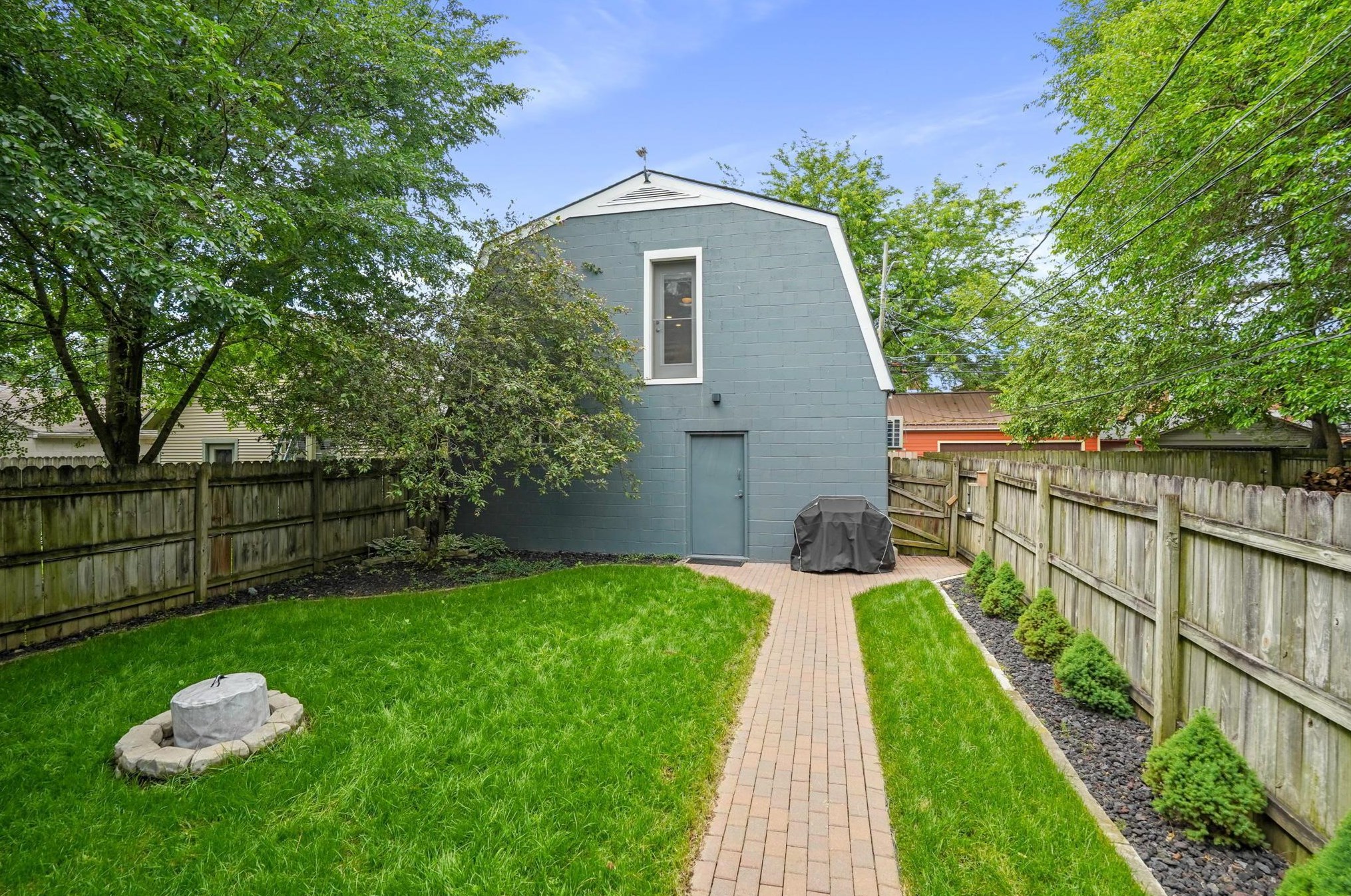 90 Gates St, Columbus OH 43206-3621 exterior