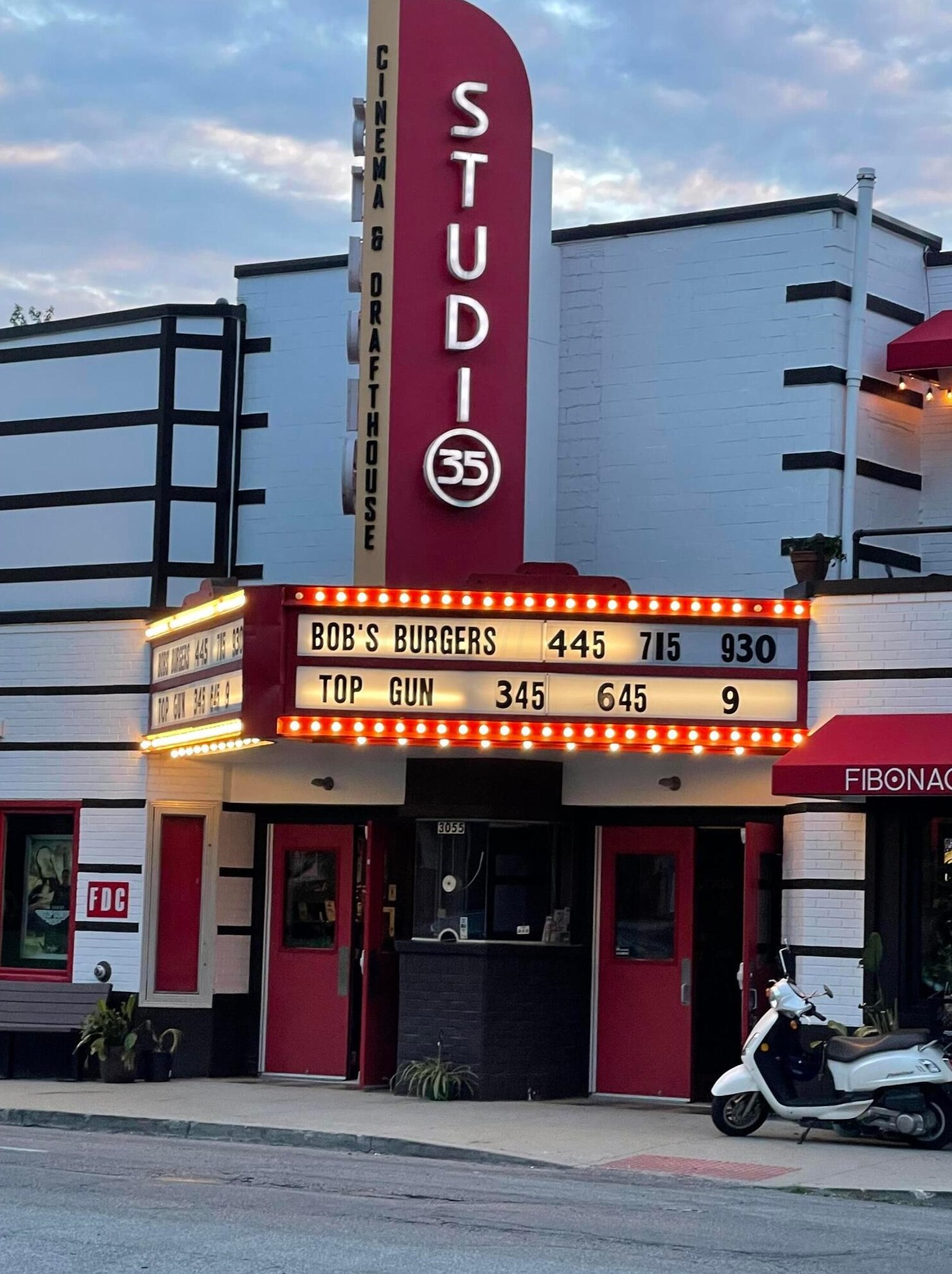 532 Milford Ave, Columbus OH 43202-1370 exterior