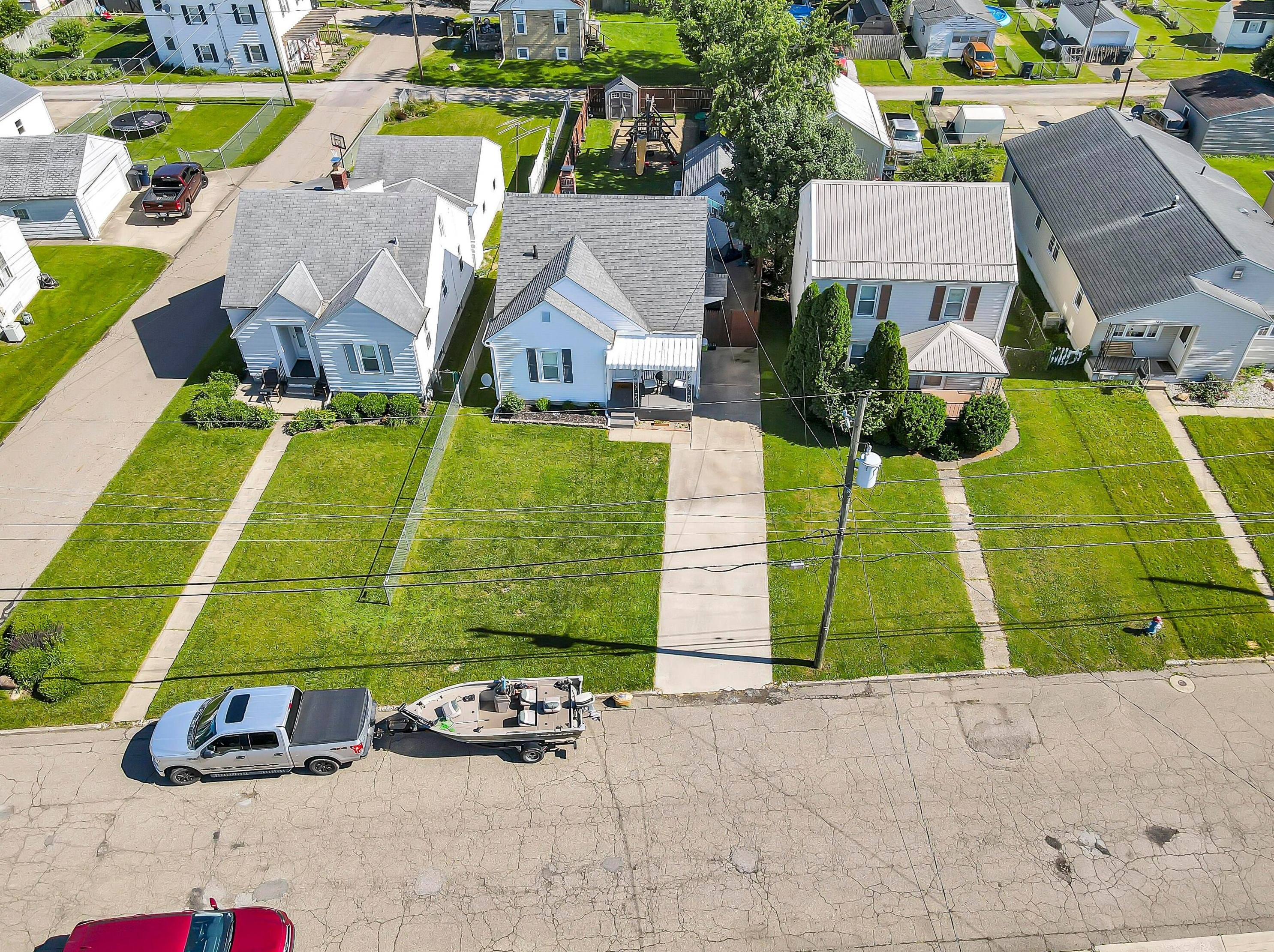 1407 Wheeling St, Lancaster OH 43130-3708 exterior