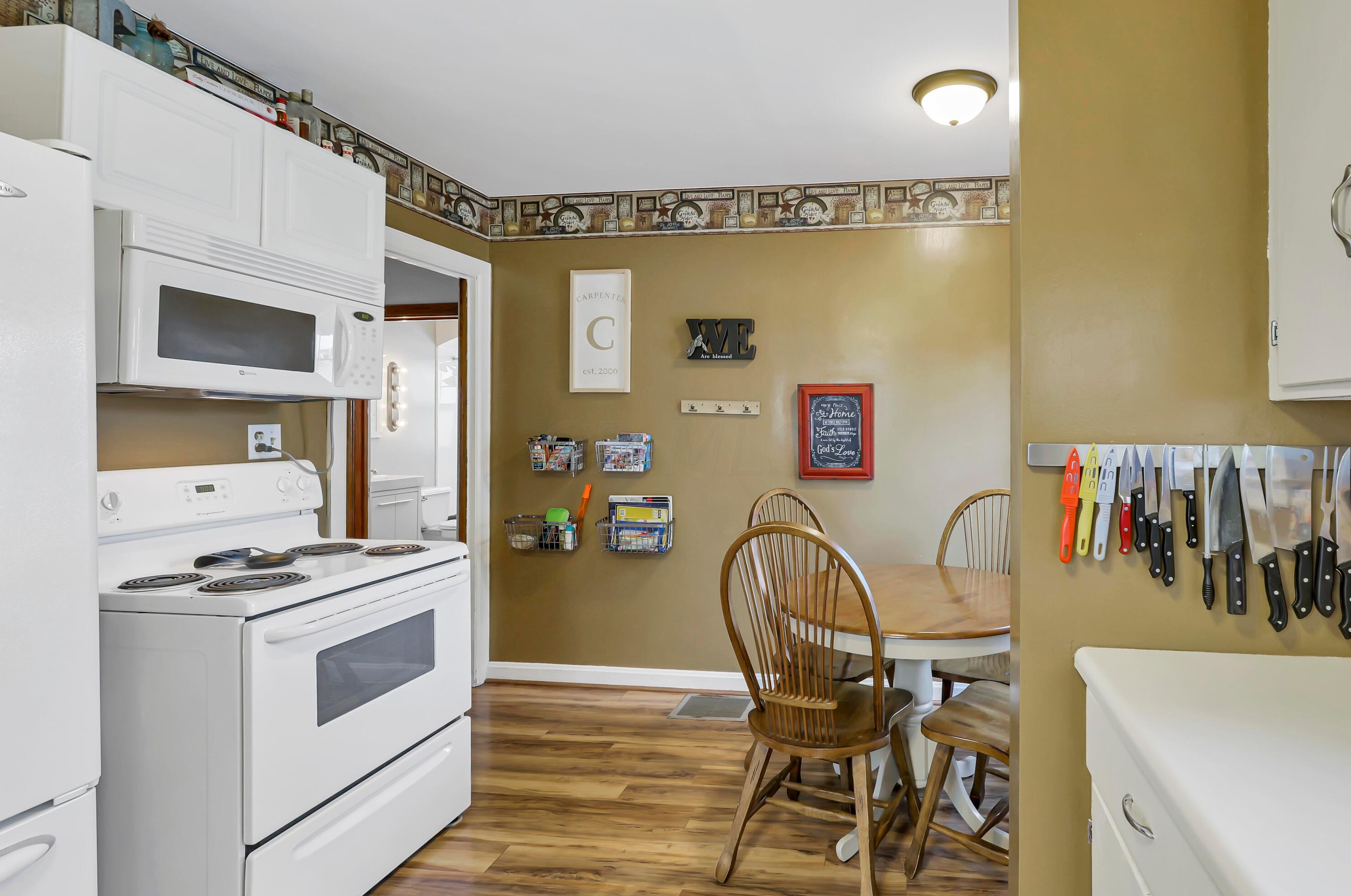 1407 Wheeling St, Lancaster OH 43130-3708 exterior