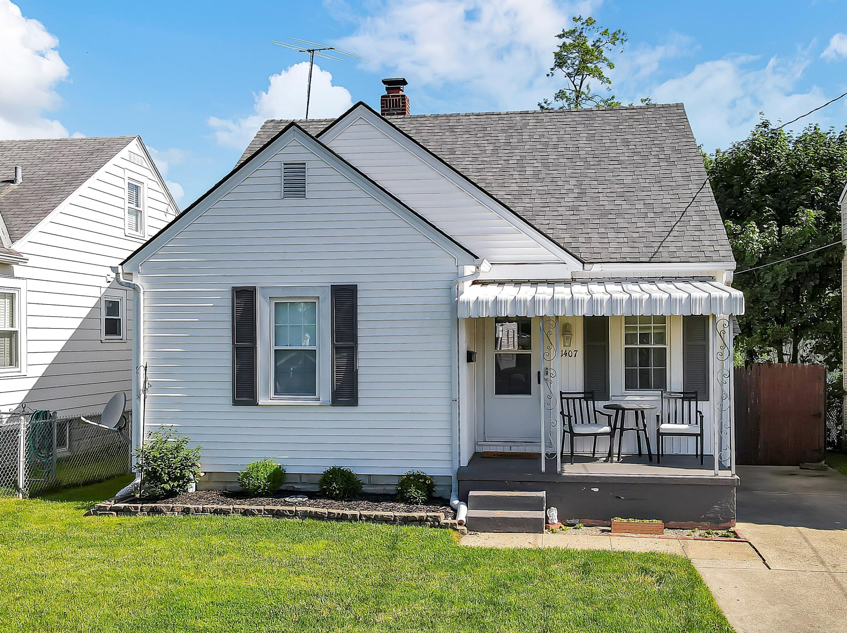 1407 Wheeling St, Lancaster, OH 43130-3358