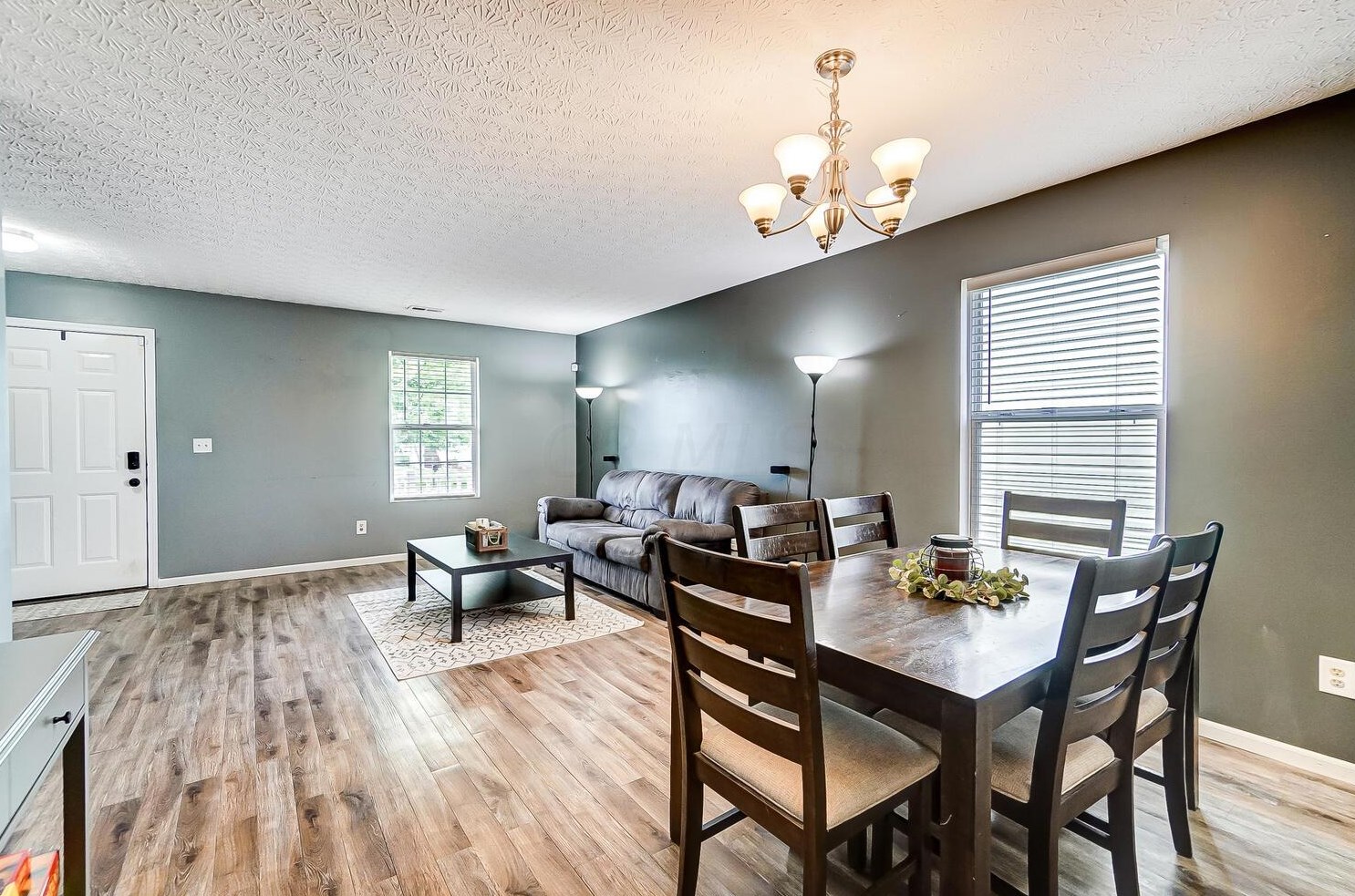 4671 Galecrest Dr, Columbus OH 43207-8761 exterior