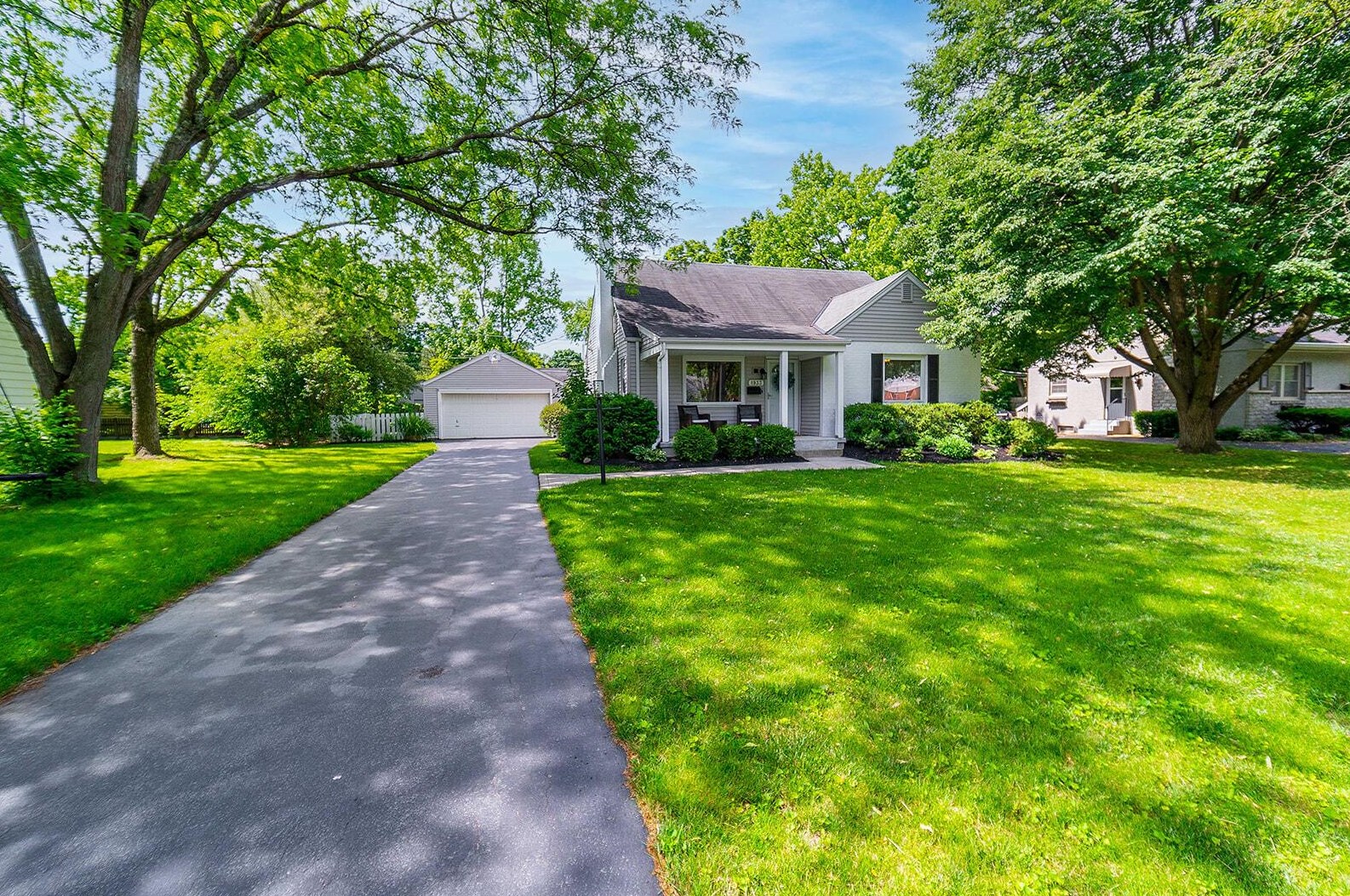 1933 Zollinger Rd, Columbus, OH 43221-1953