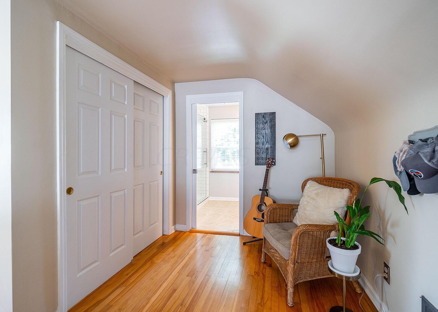 1933 Zollinger Rd, Columbus OH 43221-1953 exterior