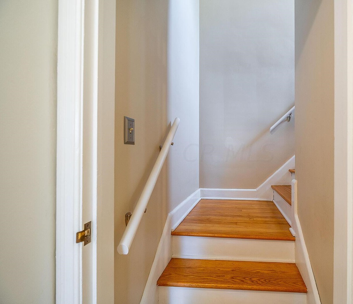 1933 Zollinger Rd, Columbus OH 43221-1953 exterior