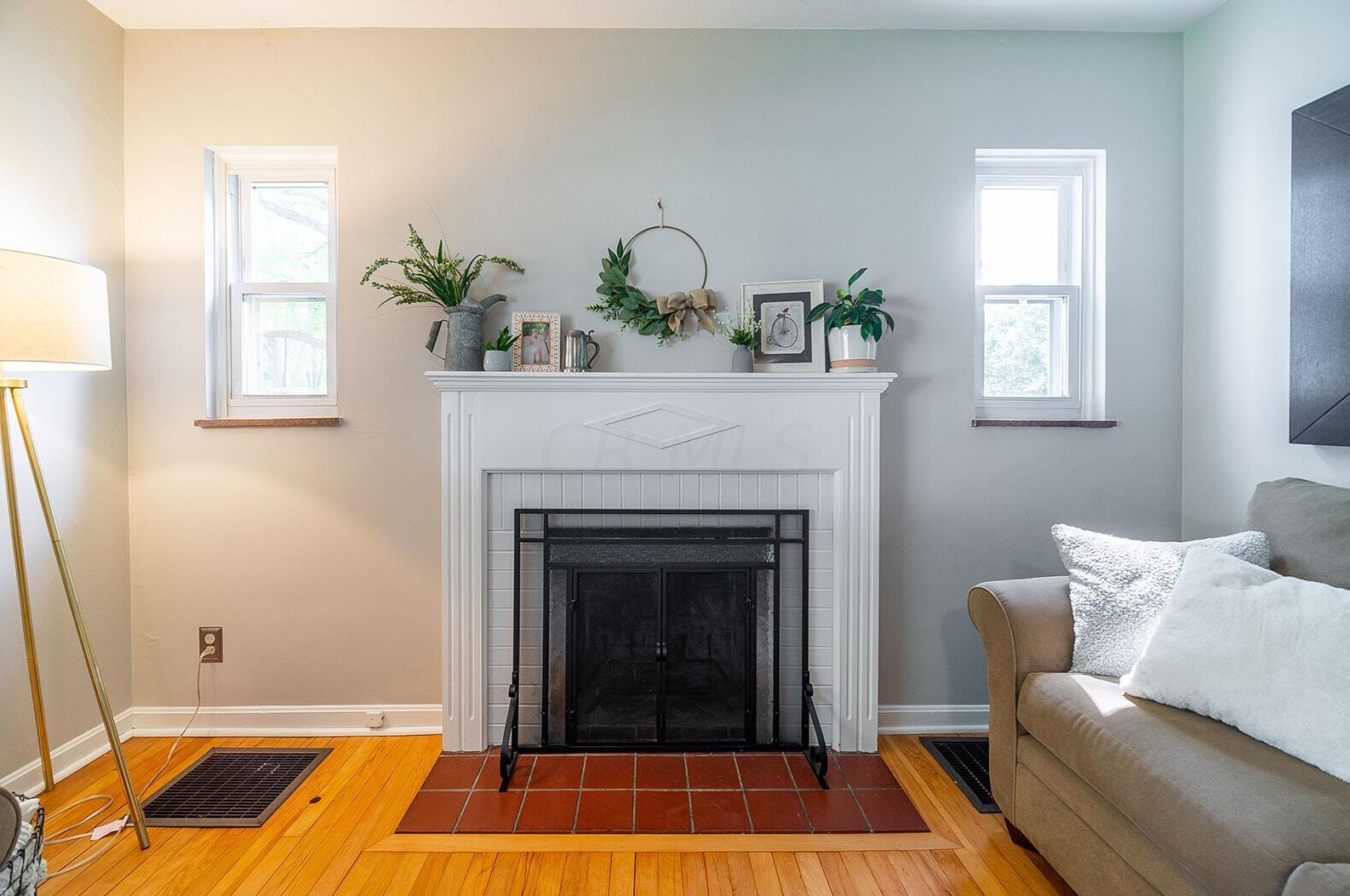 1933 Zollinger Rd, Columbus OH 43221-1953 exterior