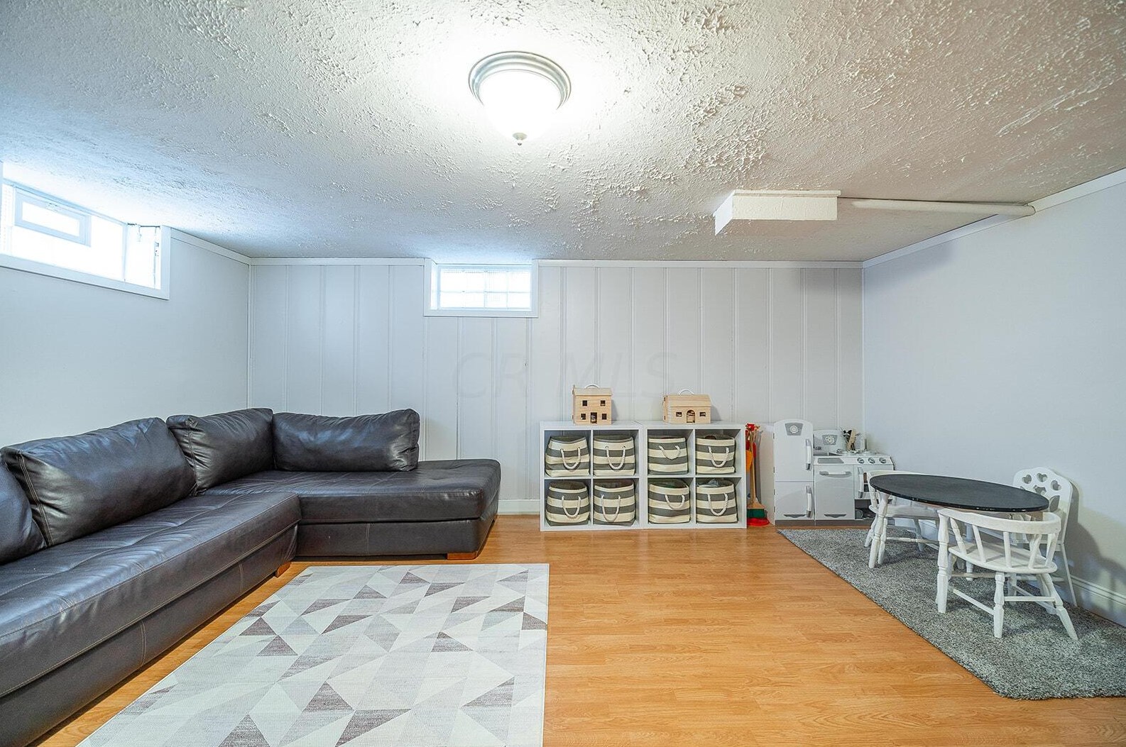 1933 Zollinger Rd, Columbus OH 43221-1953 exterior