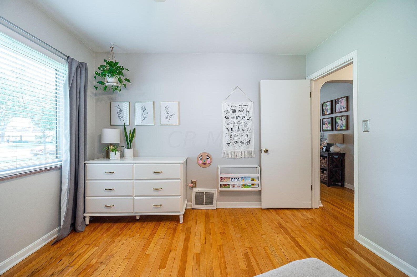 1933 Zollinger Rd, Columbus OH 43221-1953 exterior