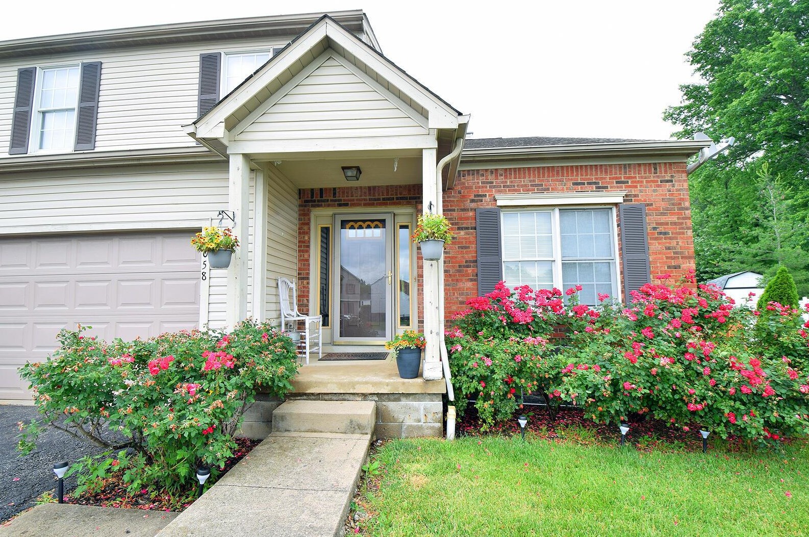 3058 Noelle Ct, Columbus, OH 43232-3605