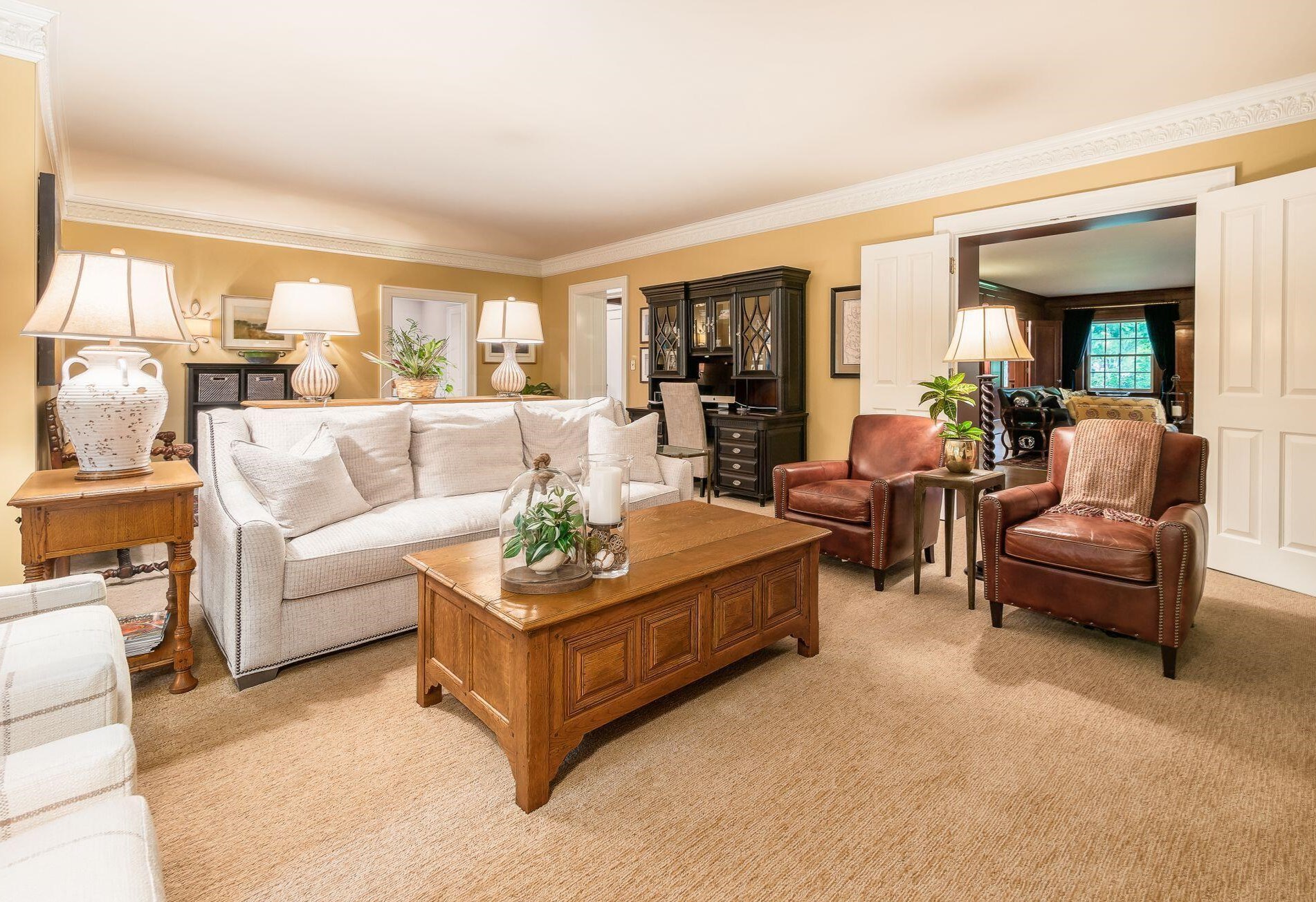 137 Columbia Ave, Columbus OH 43209-1414 exterior