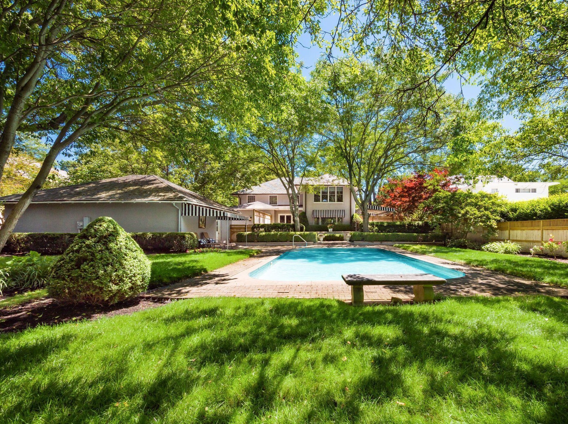 137 Columbia Ave, Columbus OH 43209-1414 exterior