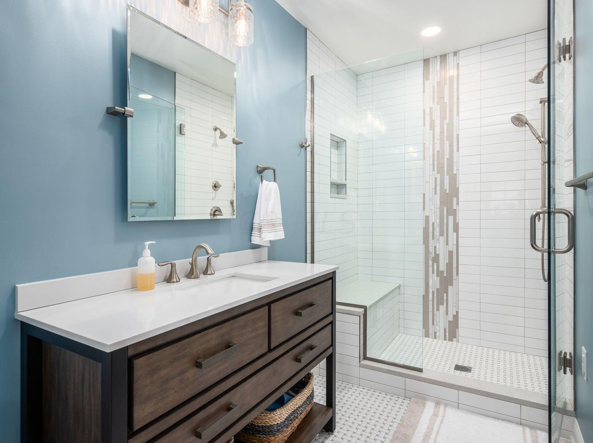 137 Columbia Ave, Columbus OH 43209-1414 exterior