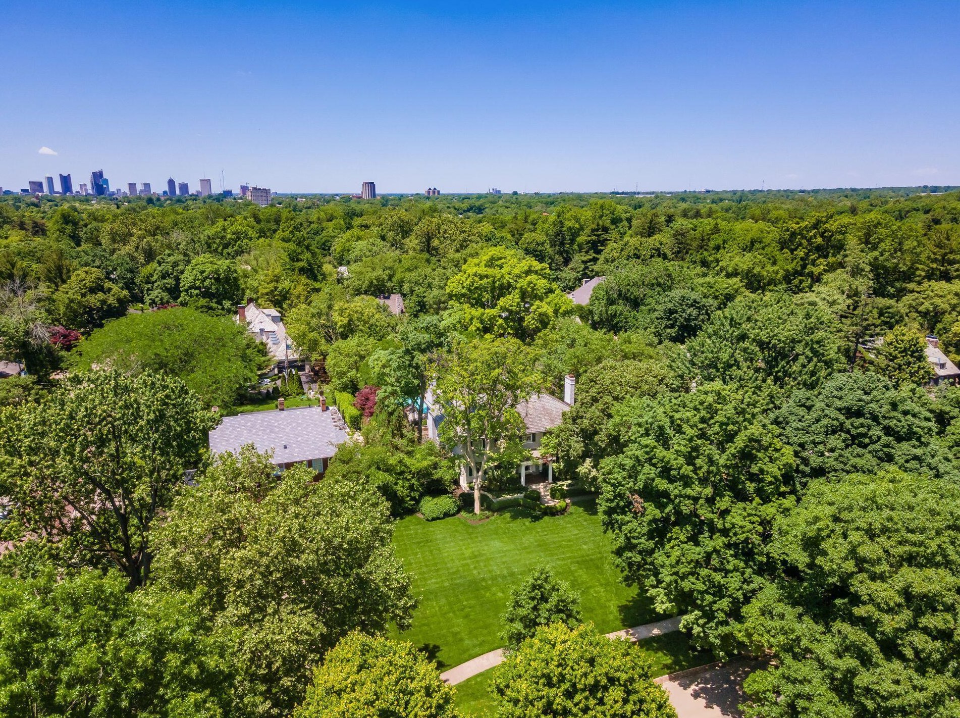 137 Columbia Ave, Columbus OH 43209-1414 exterior