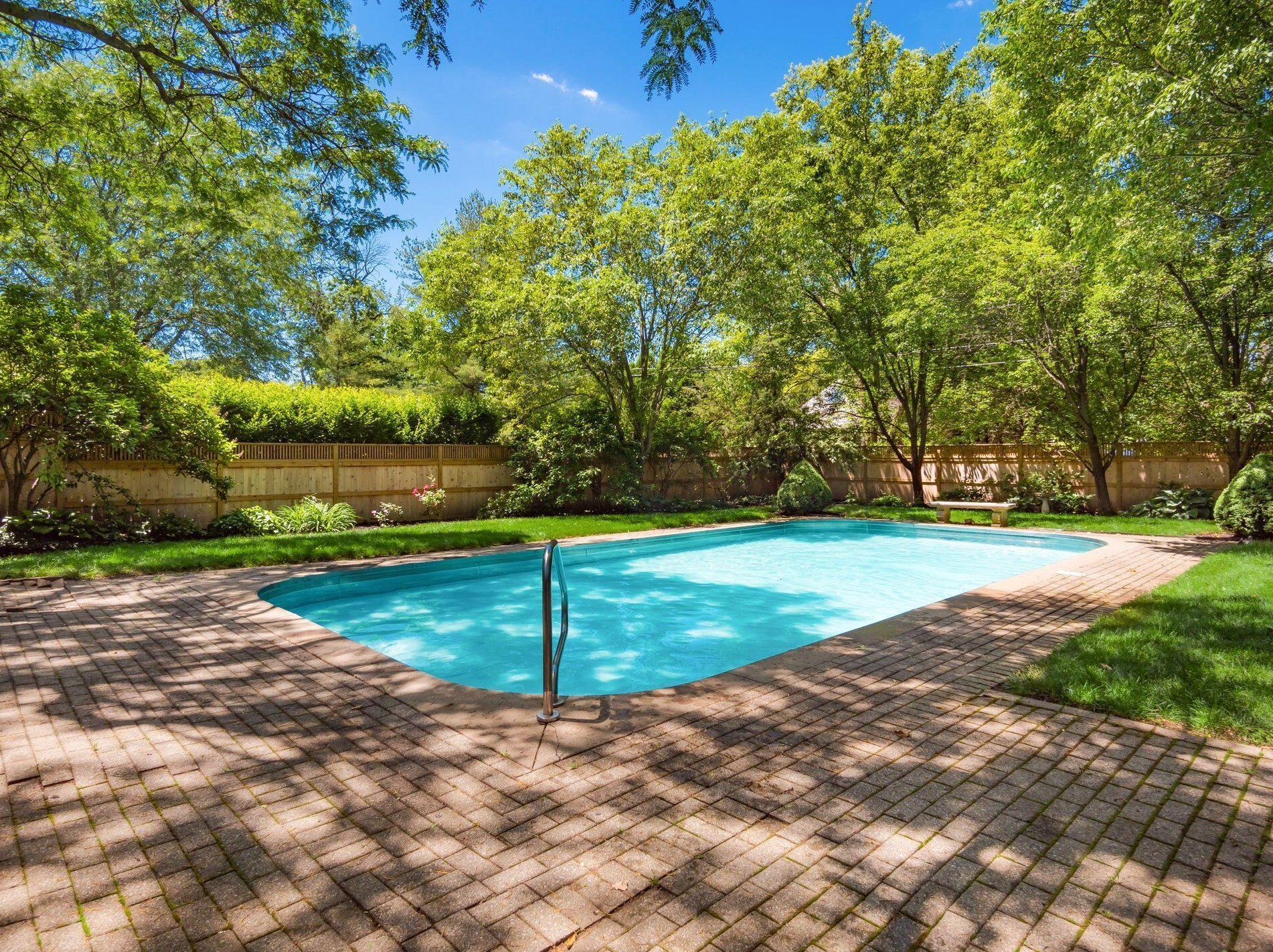 137 Columbia Ave, Columbus OH 43209-1414 exterior