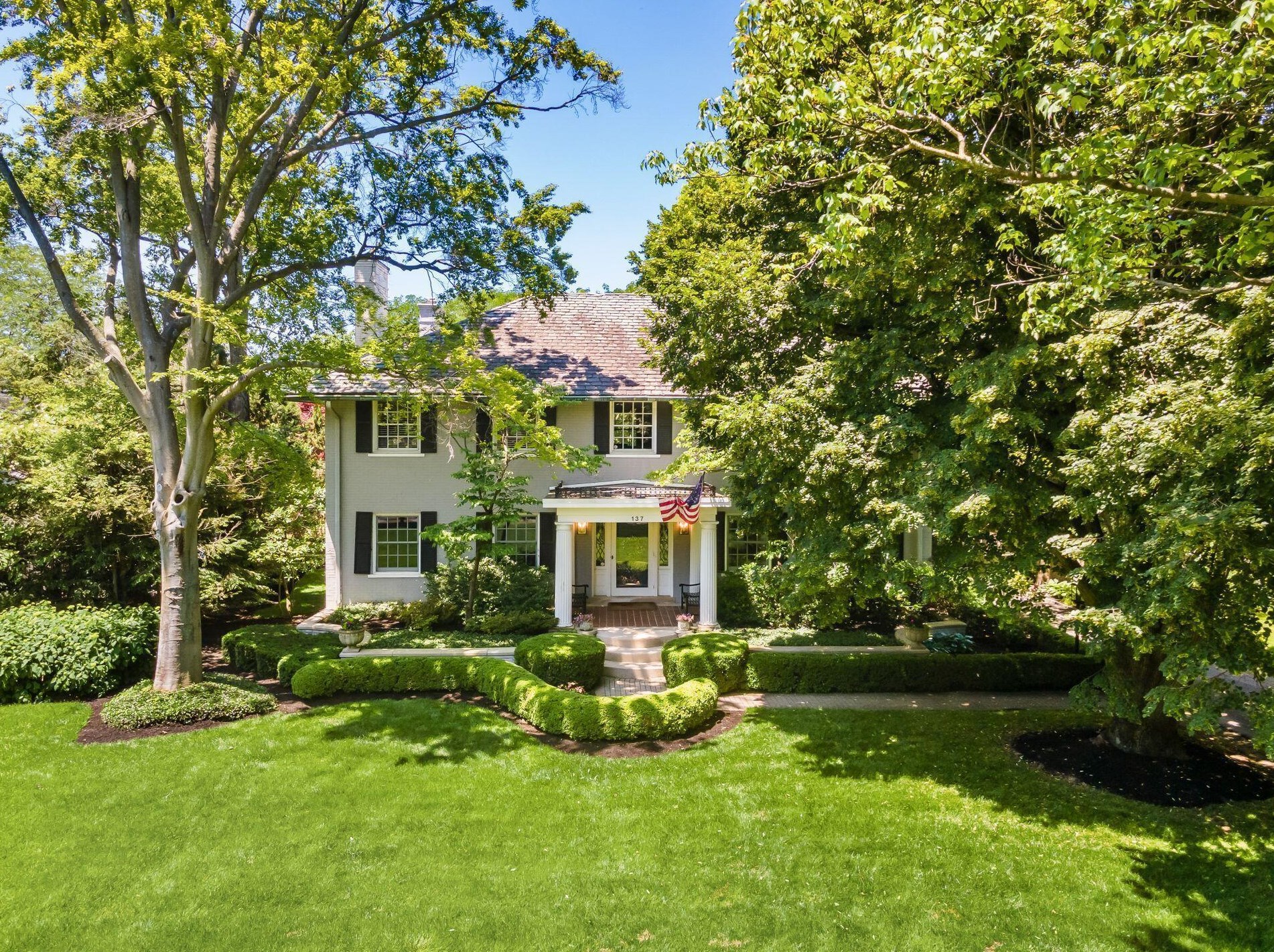 137 Columbia Ave, Columbus OH 43209-1414 exterior