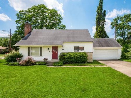 393 Derrer Rd, Columbus, OH 43204-1128