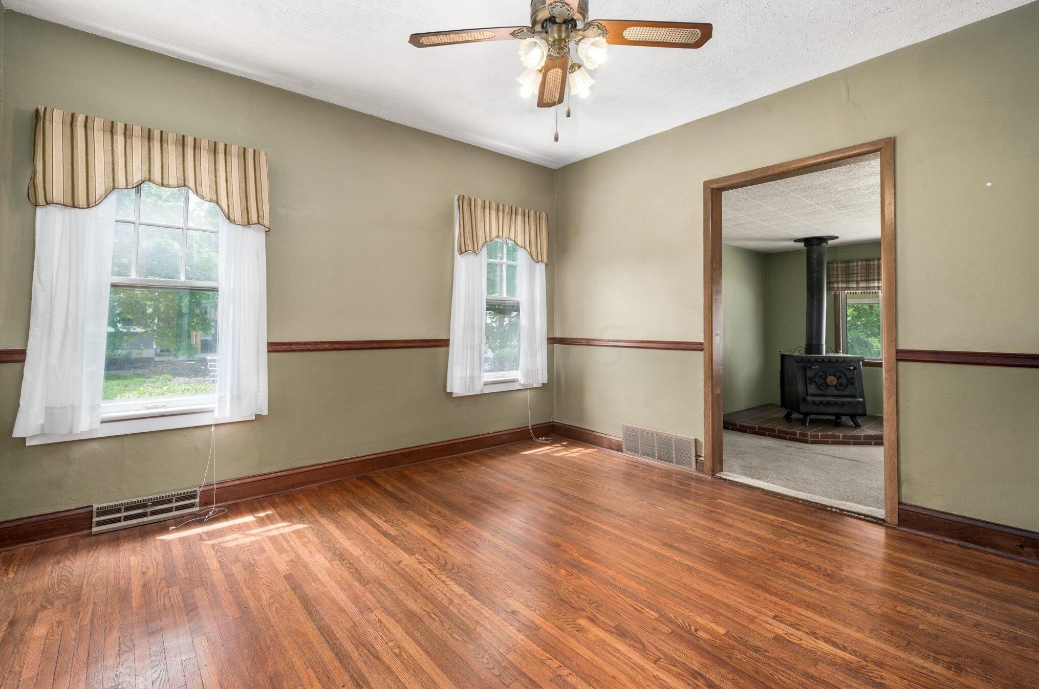 1330 Mulford Rd, Columbus OH 43212-3511 exterior