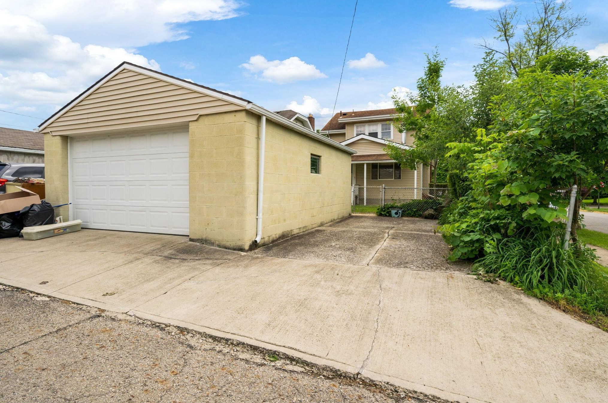 1330 Mulford Rd, Columbus OH 43212-3511 exterior