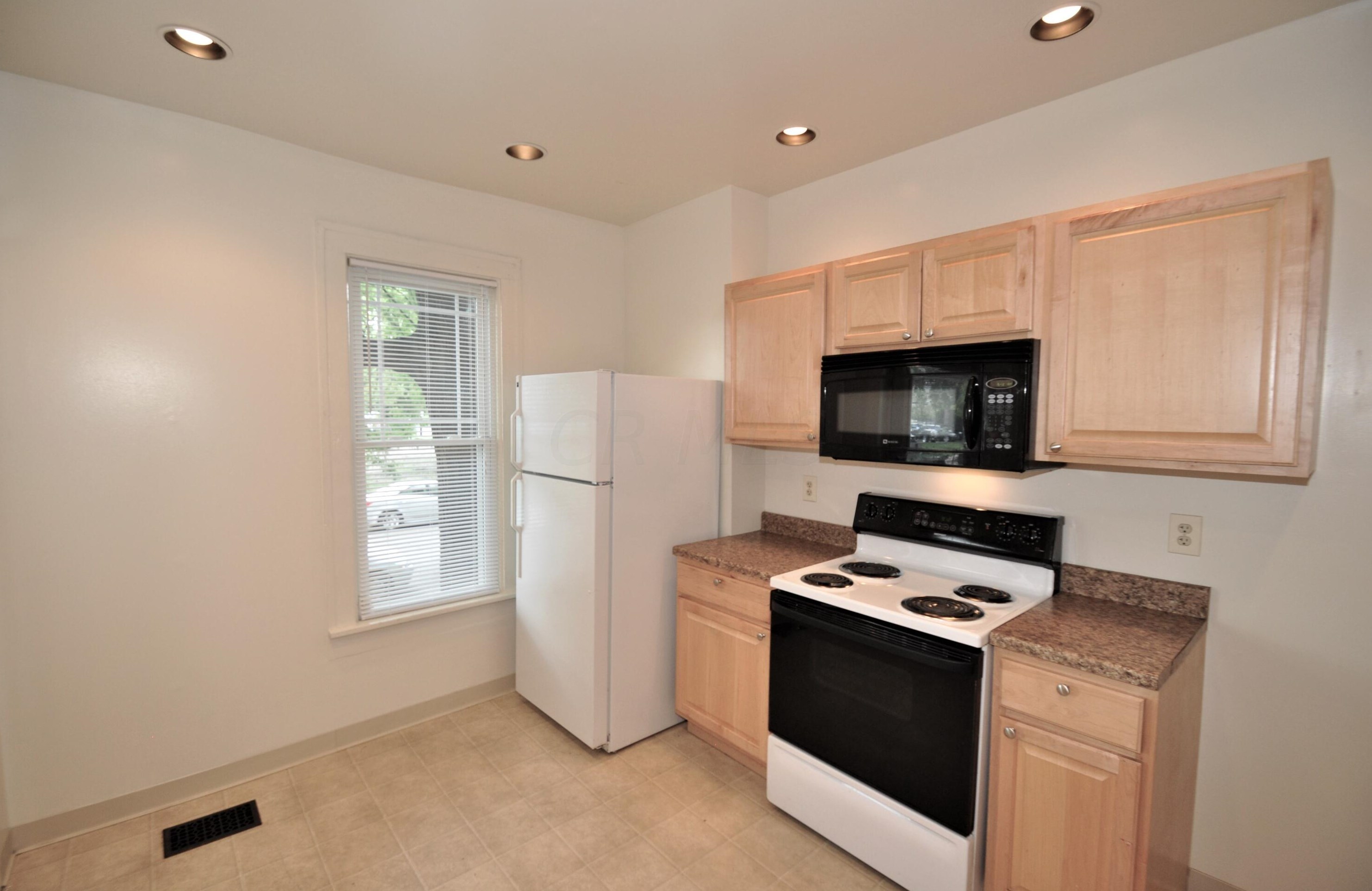 104 10th Ave, Columbus OH 43201-2007 exterior