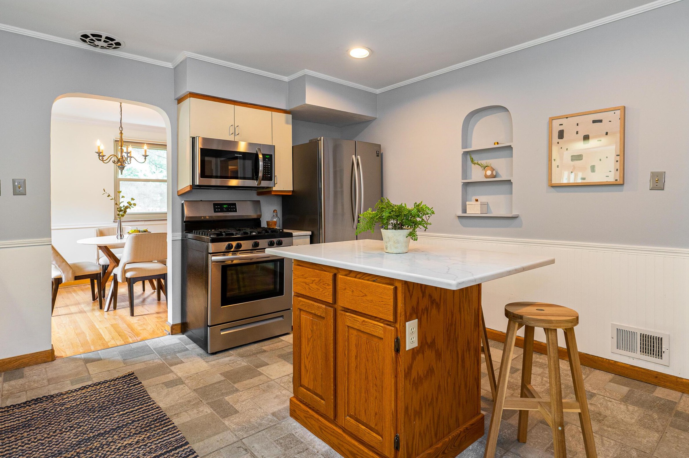 3001 Dale Ave, Columbus OH 43209-1812 exterior