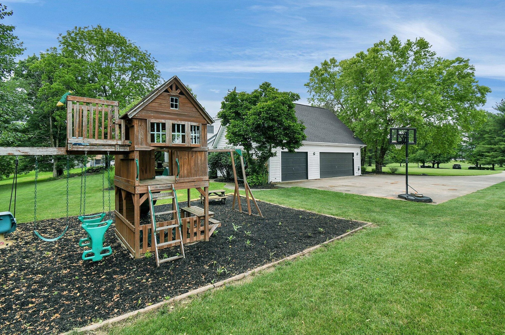 85 Wexford Dr, Granville OH  43023-9724 exterior