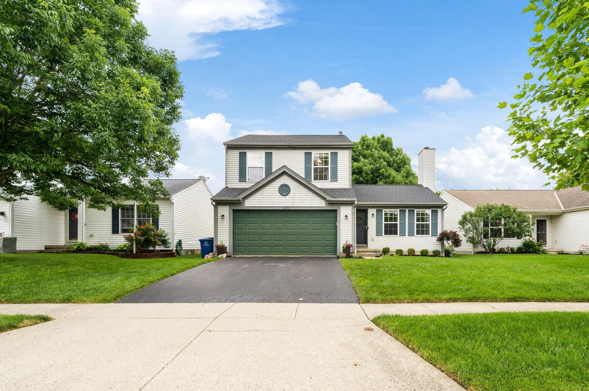 2402 Yagger Bay Dr, Hilliard, OH 43026-7155