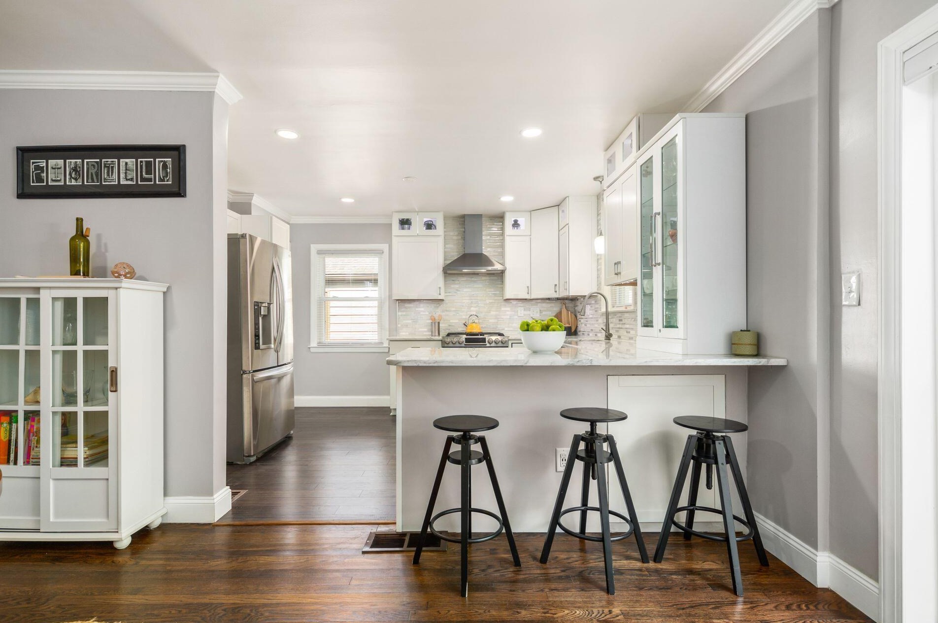 128 Blenheim Rd, Columbus OH 43214-3265 exterior