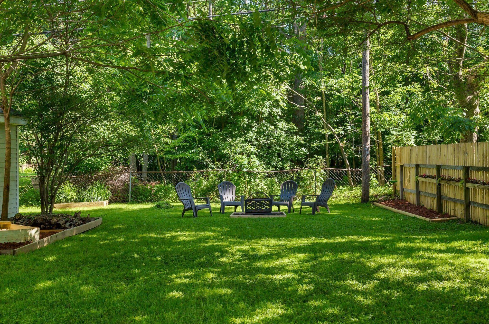 128 Blenheim Rd, Columbus OH 43214-3265 exterior