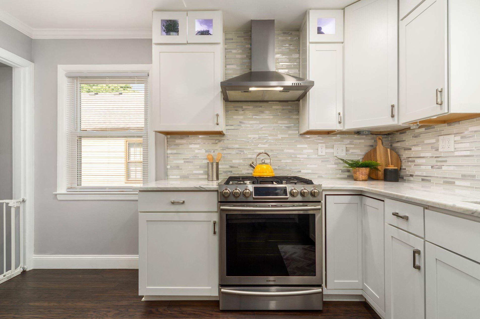 128 Blenheim Rd, Columbus OH 43214-3265 exterior