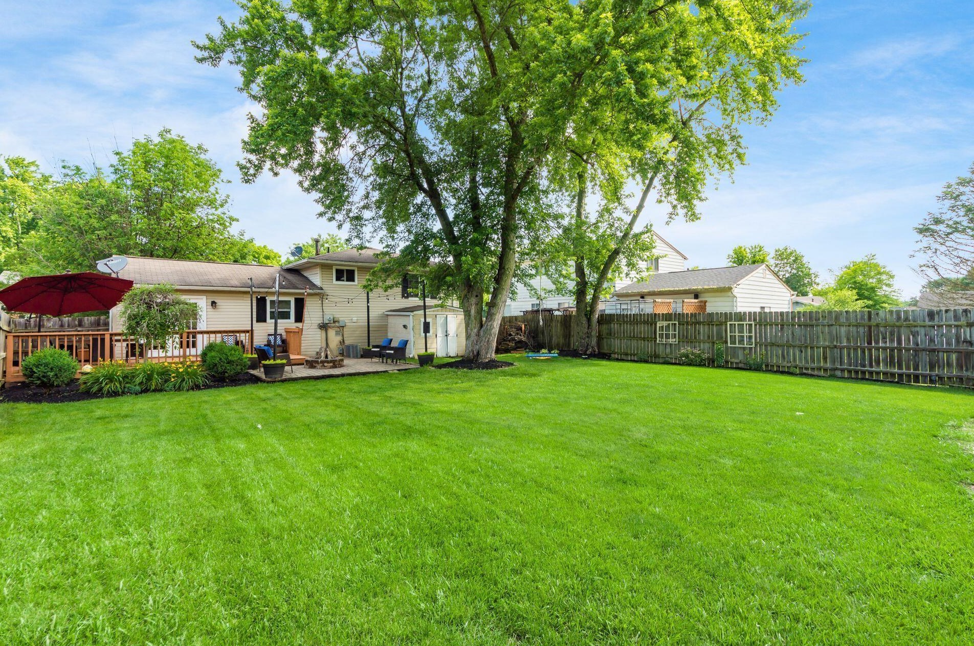 3243 Valleywood Dr, Columbus OH 43223-3539 exterior