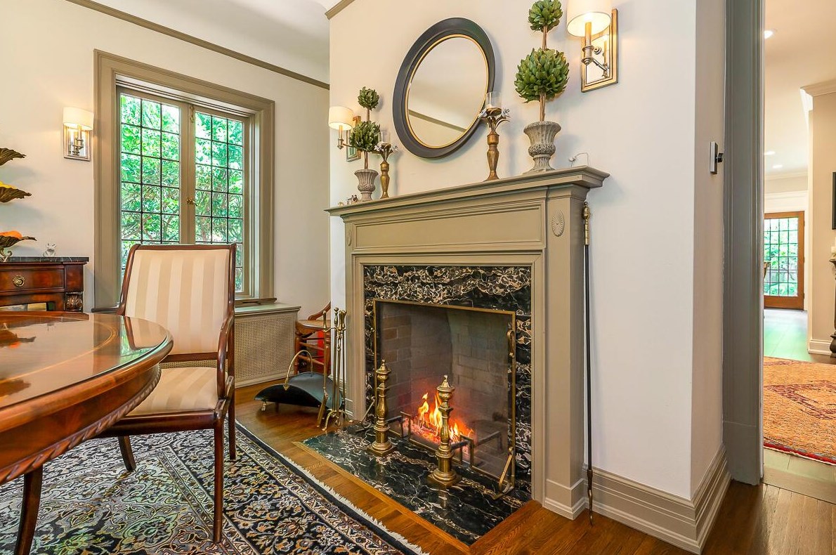 102 Parkview Ave, Columbus OH 43209-1011 exterior