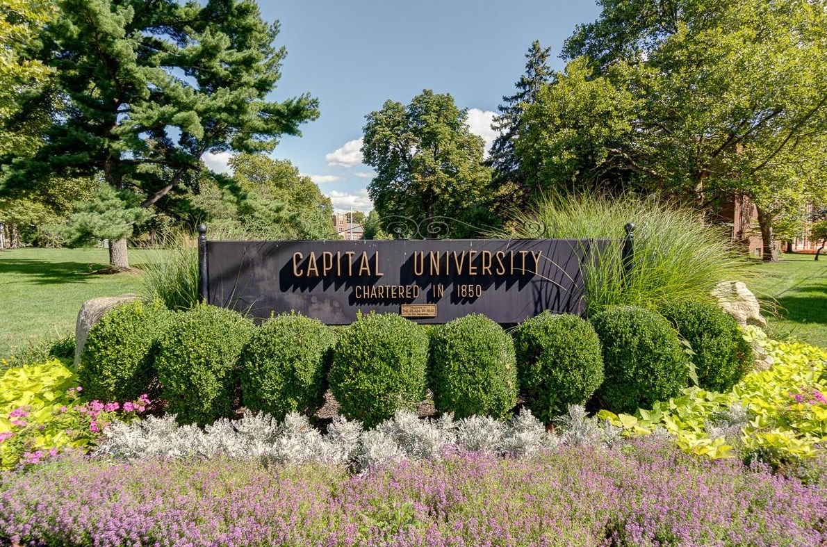 102 Parkview Ave, Columbus OH 43209-1011 exterior