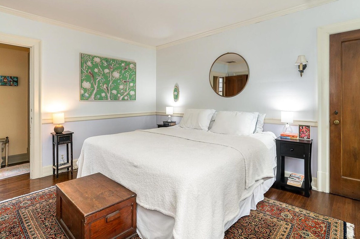 102 Parkview Ave, Columbus OH 43209-1011 exterior