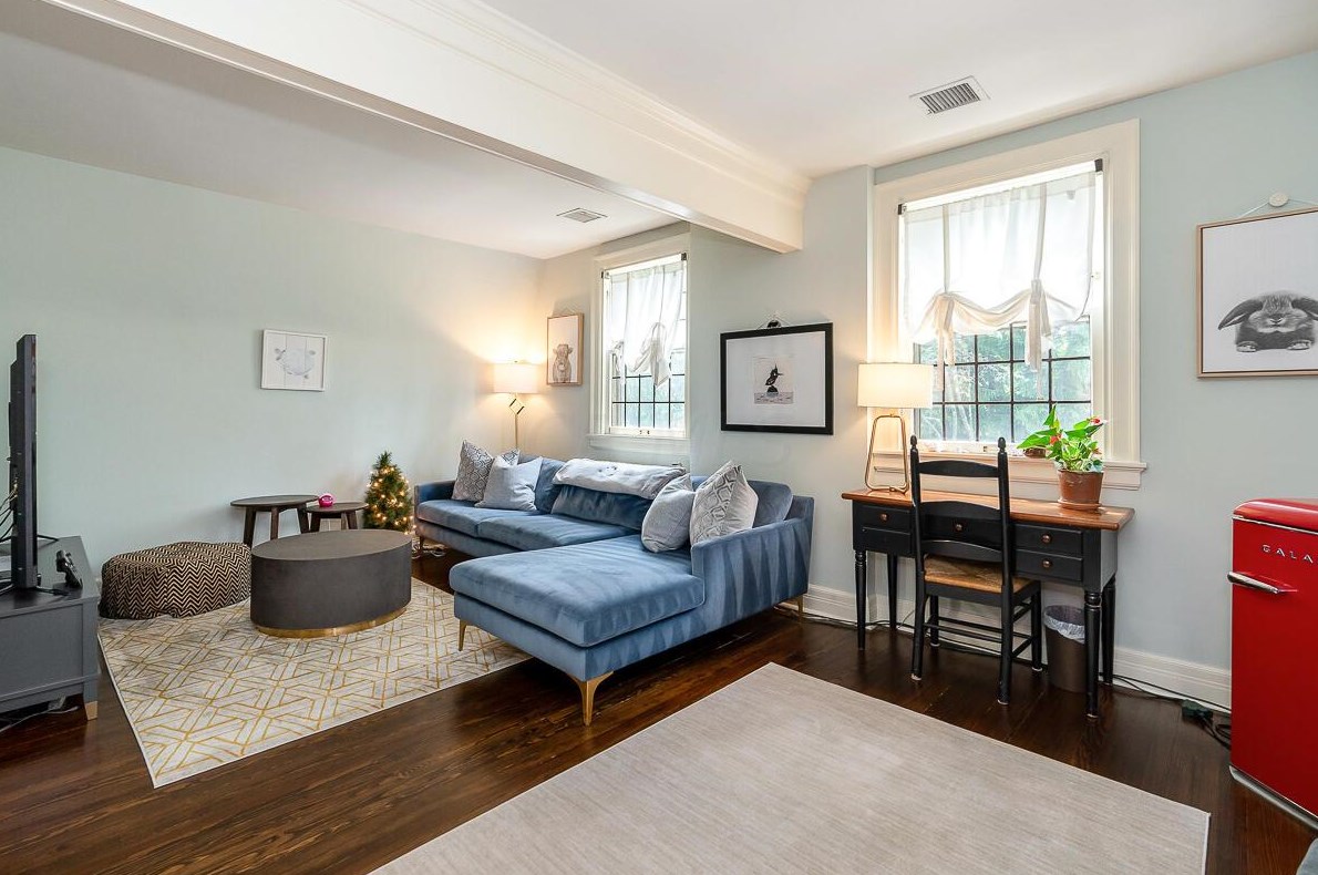 102 Parkview Ave, Columbus OH 43209-1011 exterior